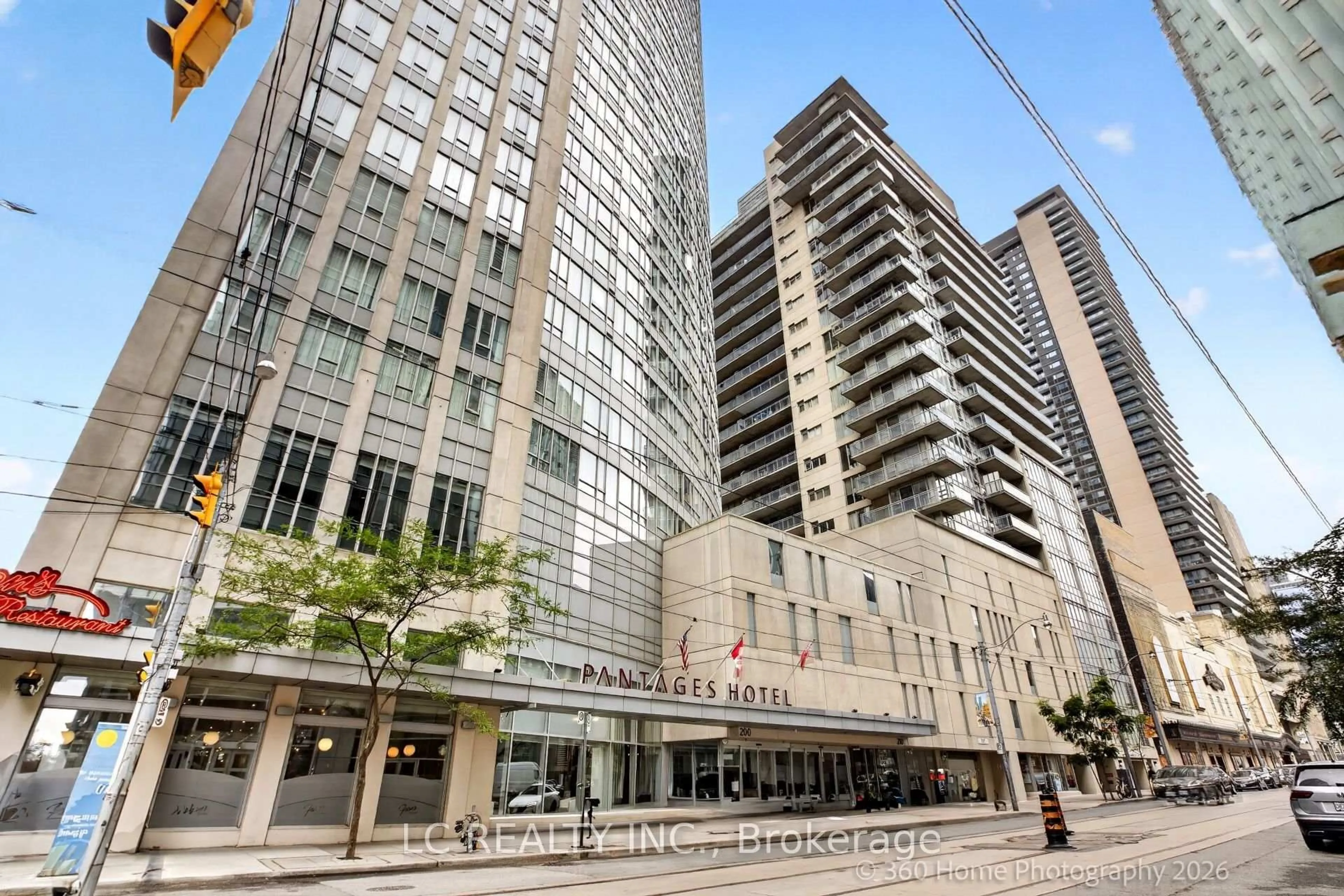 Indoor foyer for 210 Victoria St #3403, Toronto Ontario M5B 2R3
