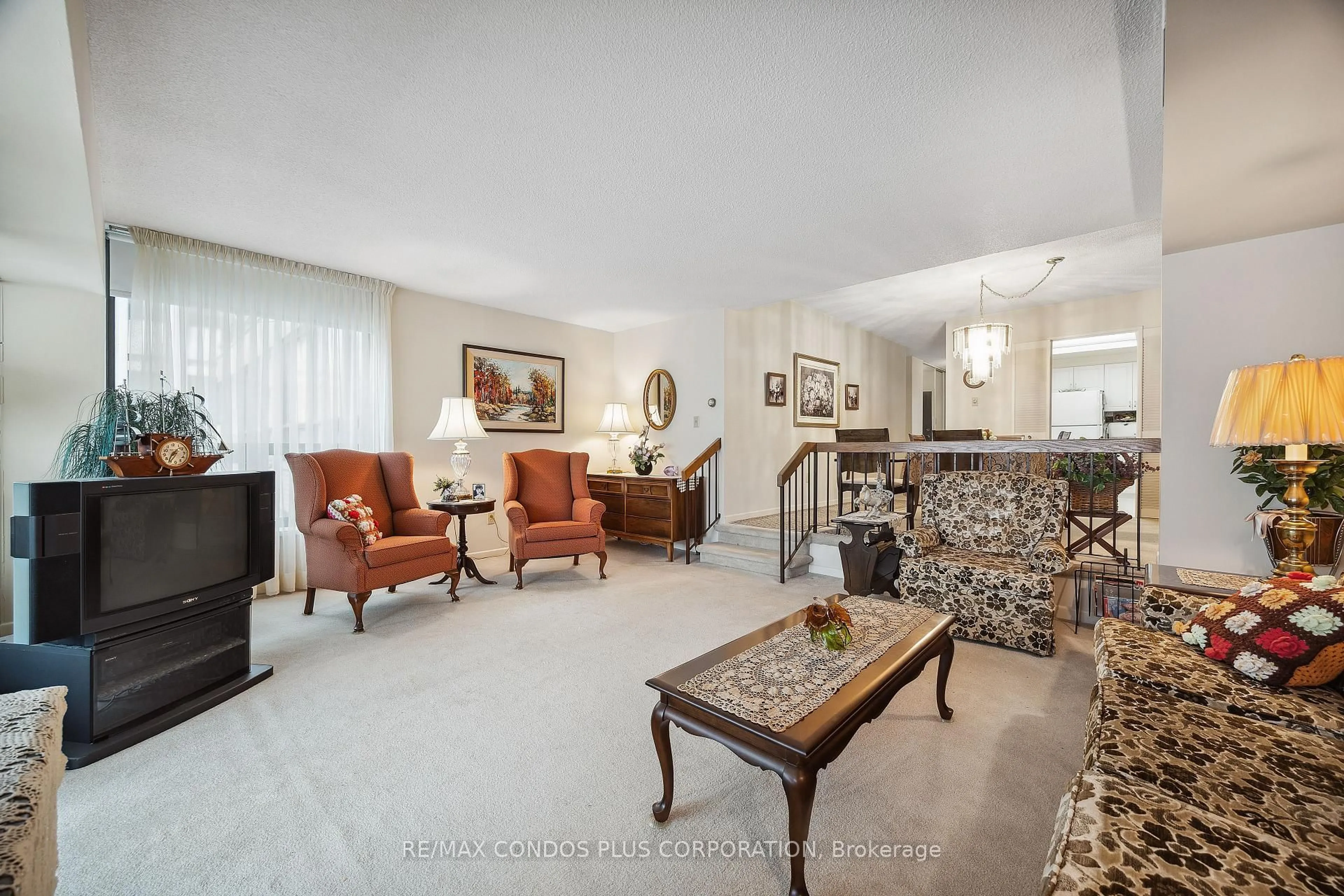 Living room with furniture, unknown for 62 Wellesley St #902, Toronto Ontario M5S 2X3