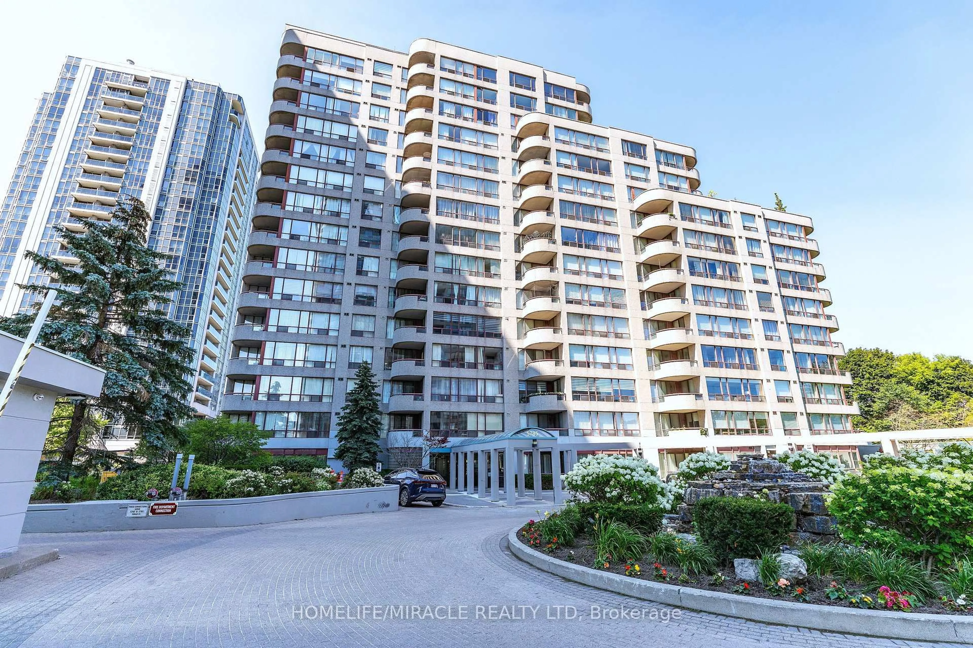 A pic from outside/outdoor area/front of a property/back of a property/a pic from drone, unknown for 5785 Yonge St #306, Toronto Ontario M2M 4J2