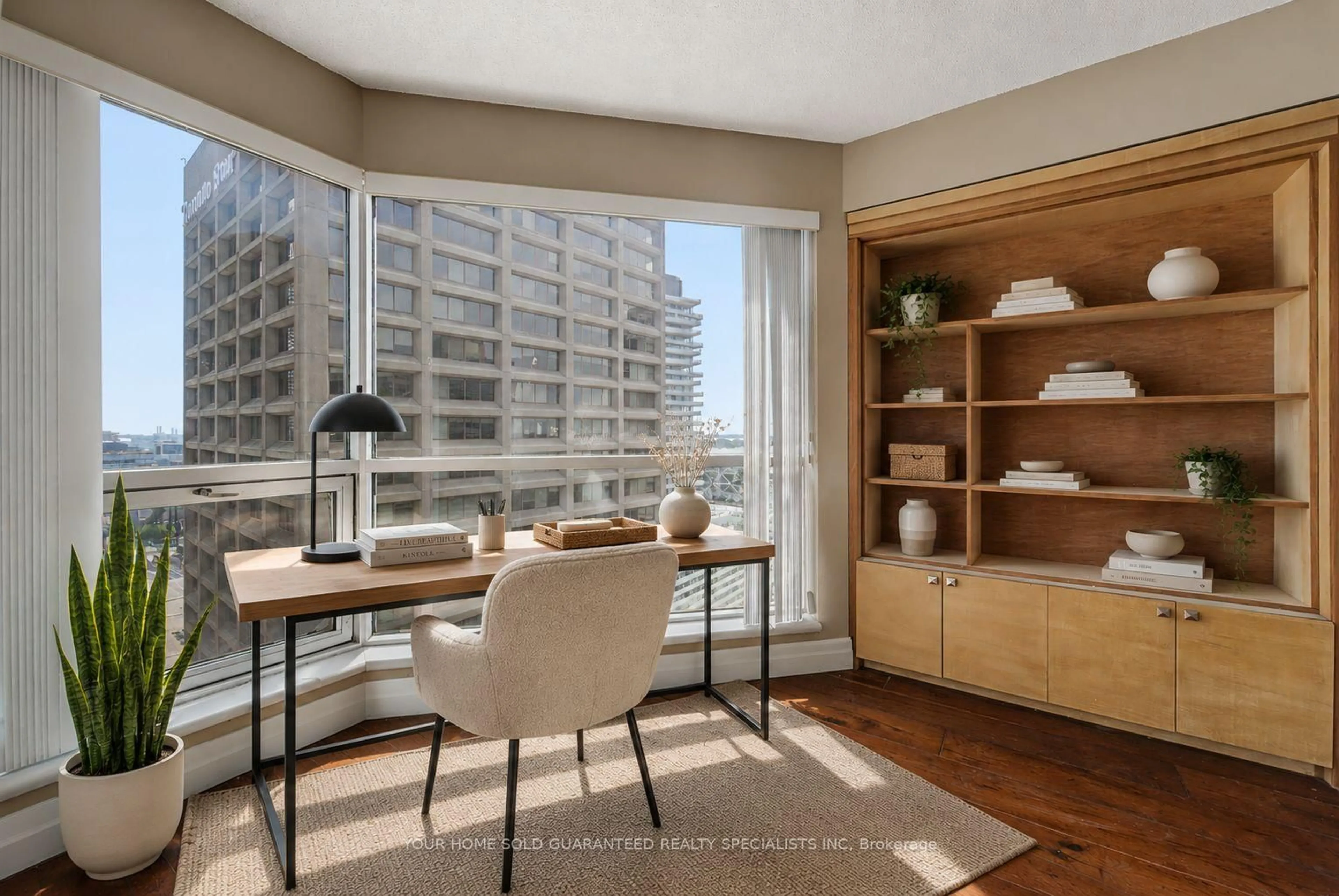 A pic of a room for 10 Yonge St #2610, Toronto Ontario M5E 1R4
