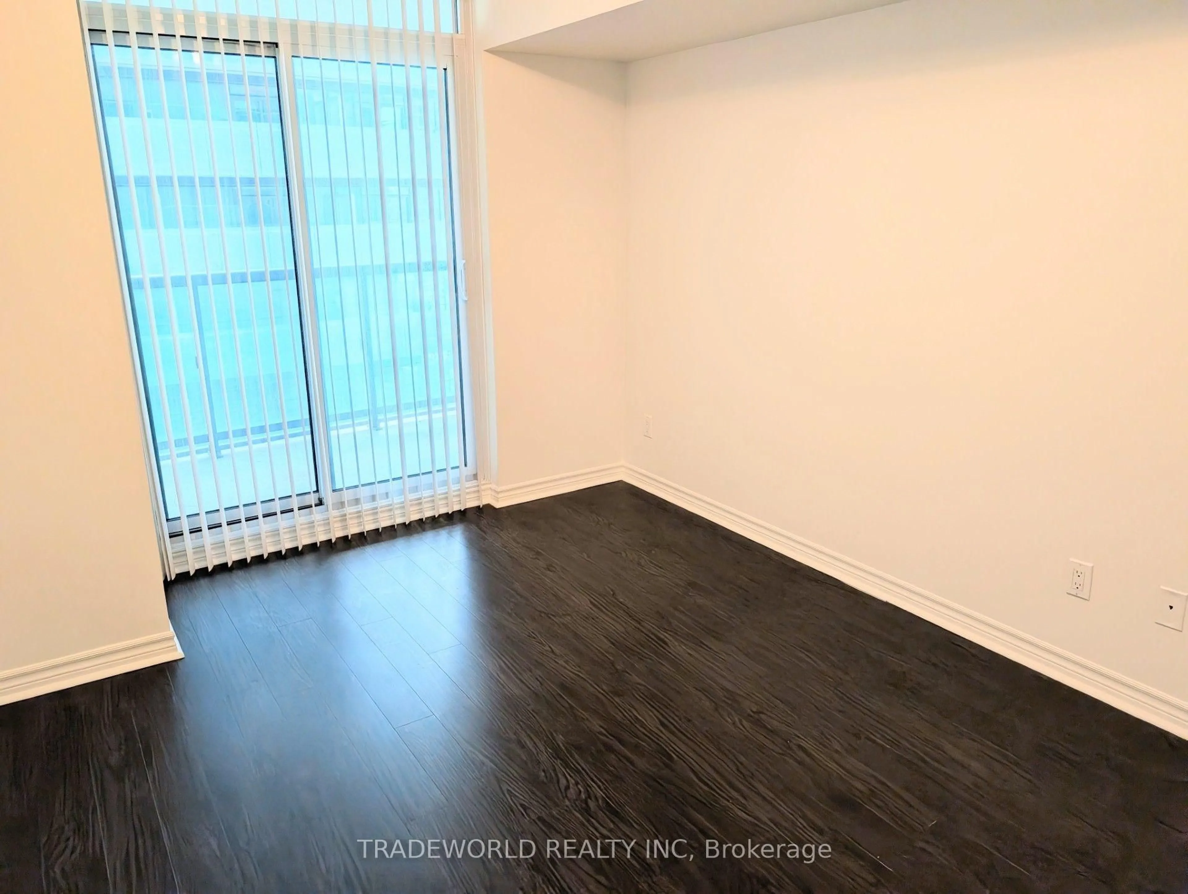 A pic of a room for 19 Grand Trunk Cres #907, Toronto Ontario M5J 3A3