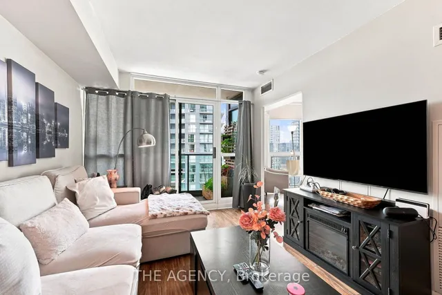 600 Fleet St #2301, Toronto 3