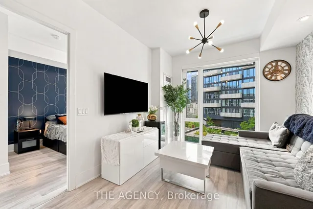 470 Front St #907, Toronto 2