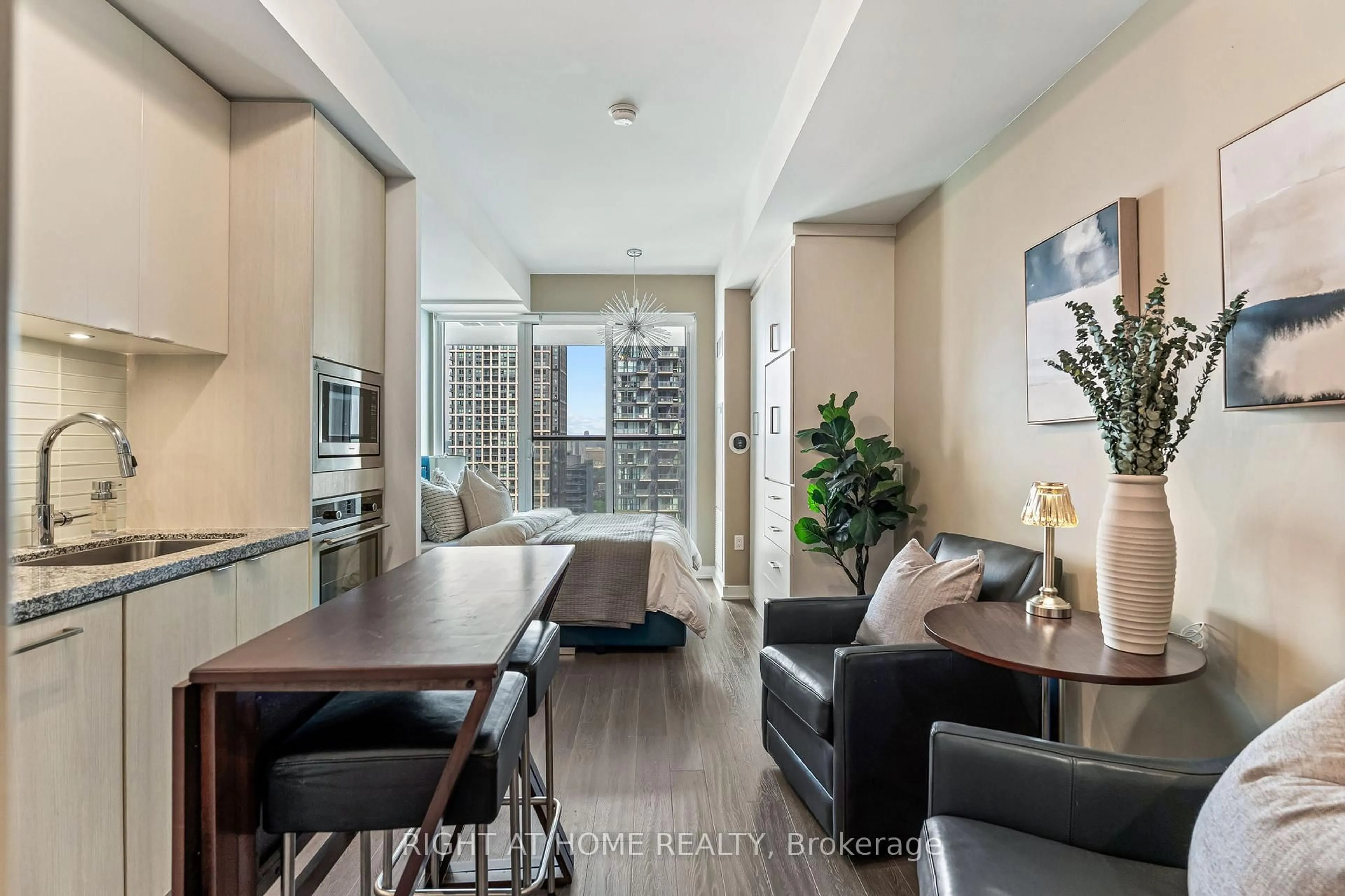 Unknown for 115 Blue Jays Way #3110, Toronto Ontario M5V 0N5
