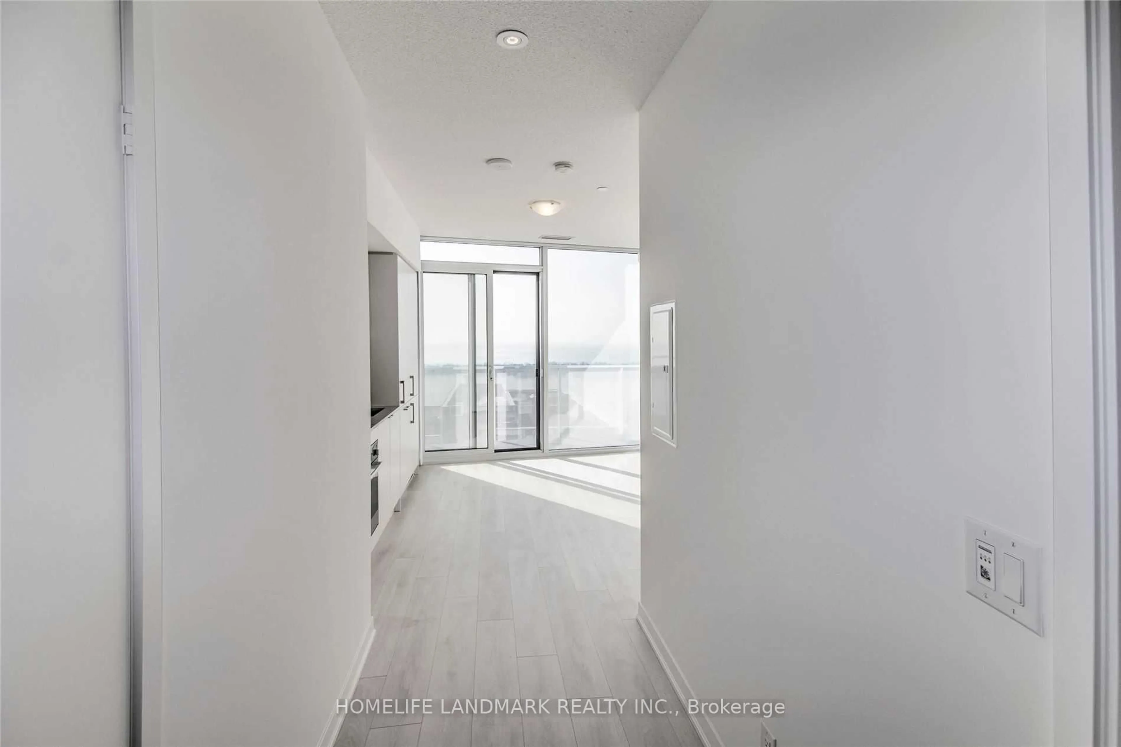 Indoor foyer for 100 Harbour St #4908, Toronto Ontario M5J 0B5