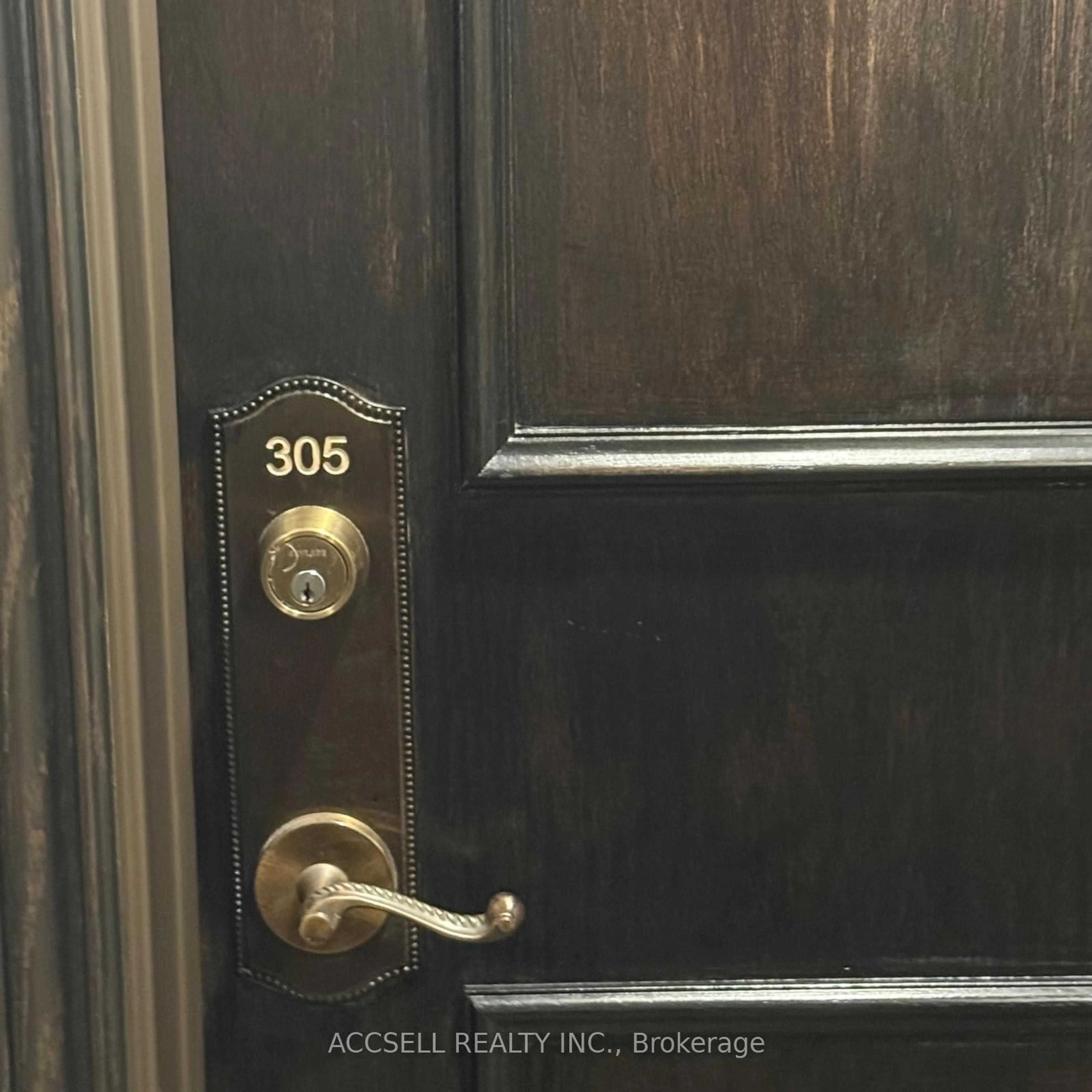 Indoor entryway for 85 Skymark Dr #305, Toronto Ontario M2H 3P2