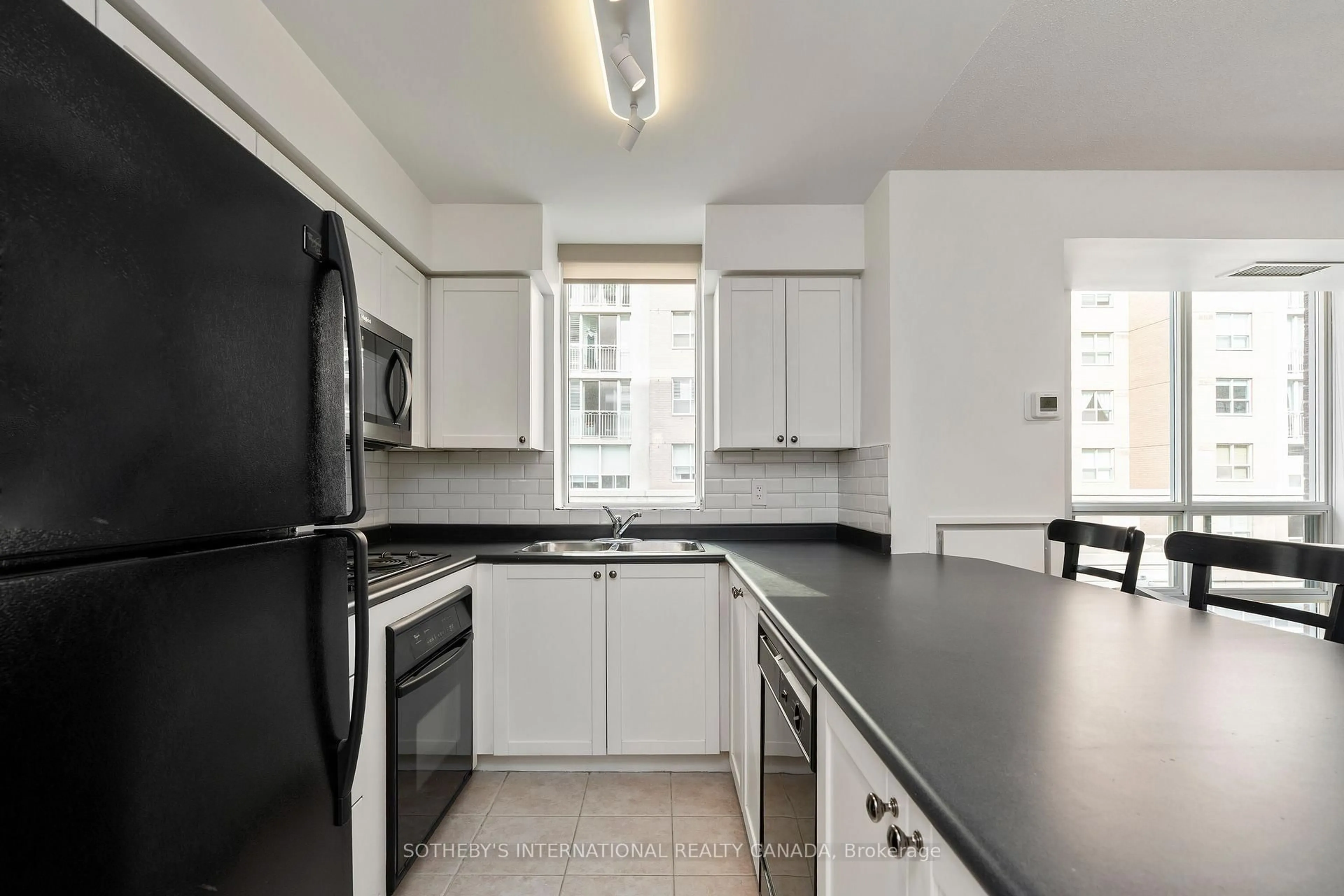 Standard kitchen, unknown for 311 Richmond St #408, Toronto Ontario M5A 4S8