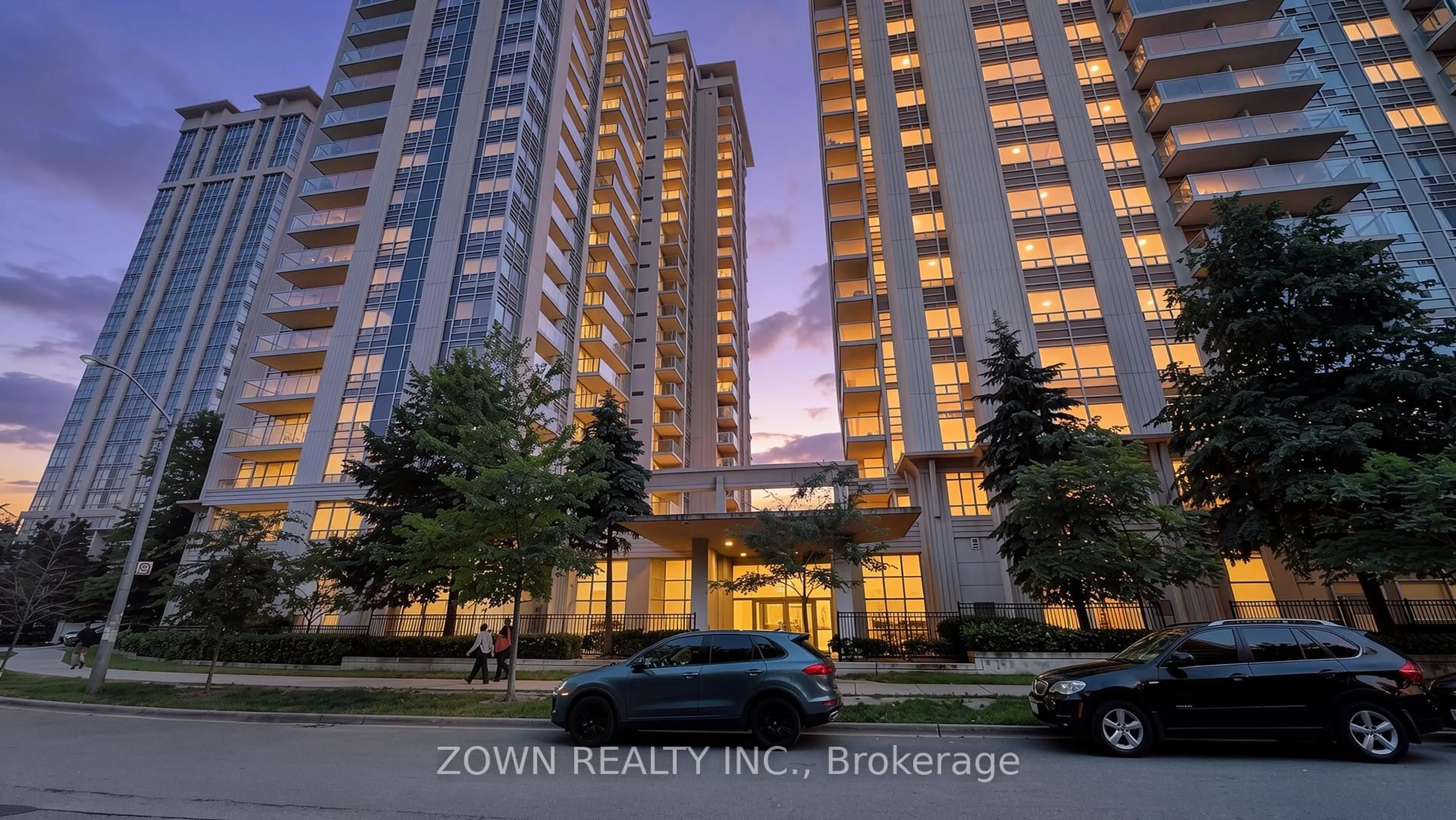 Indoor foyer for 35 Bales Ave #506, Toronto Ontario M2N 2V7