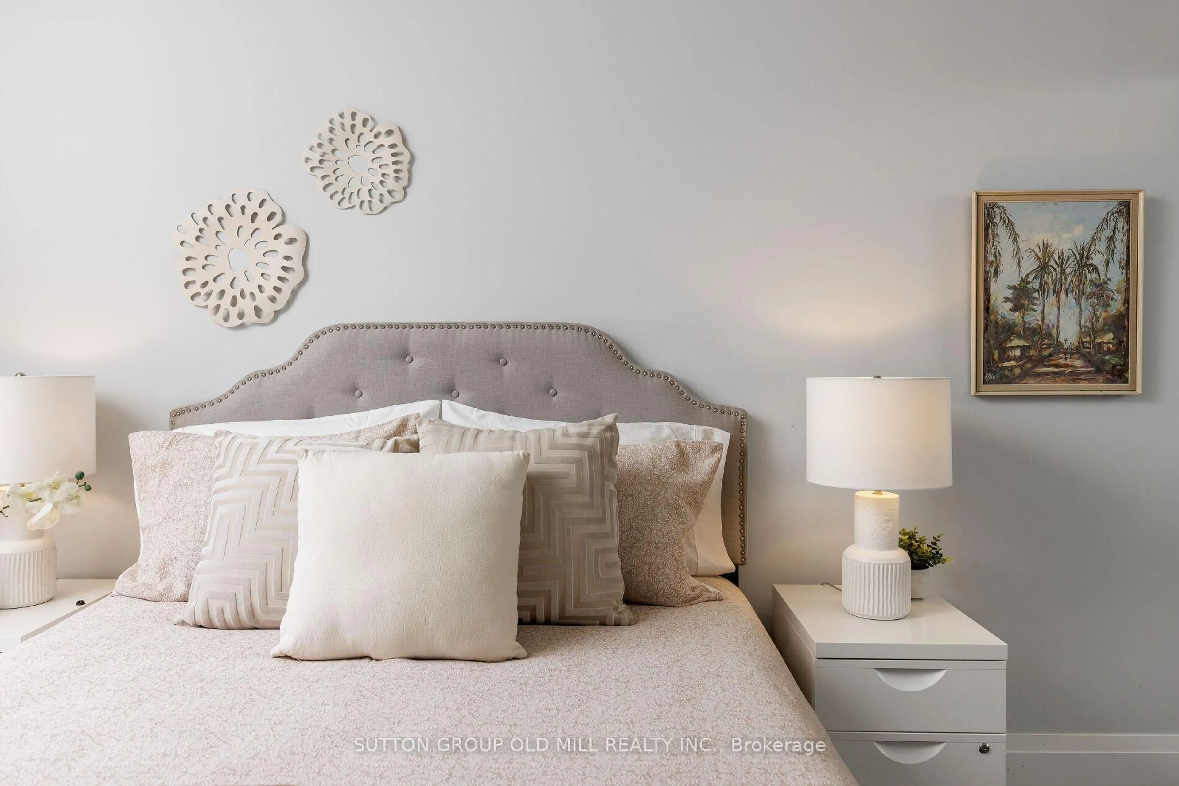 Bedroom with bed, unknown for 46 Western Battery Rd #809, Toronto Ontario M6K 3P1