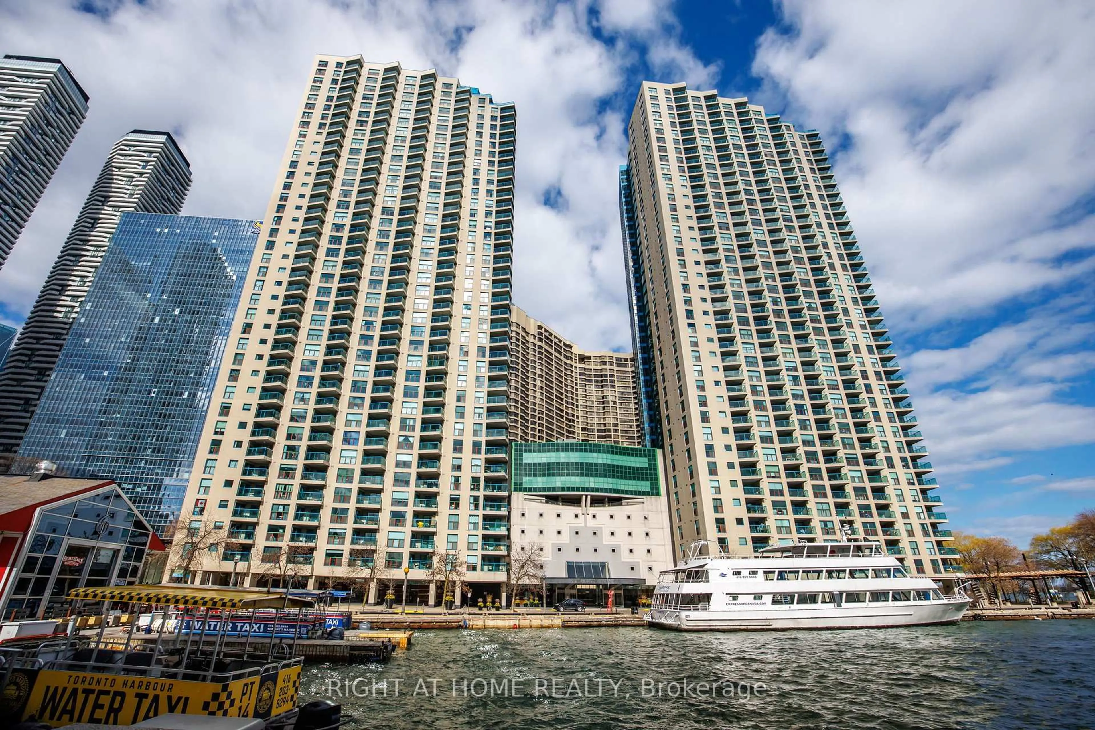 Unknown for 77 Harbour Sq #2306, Toronto Ontario M5J 2S2