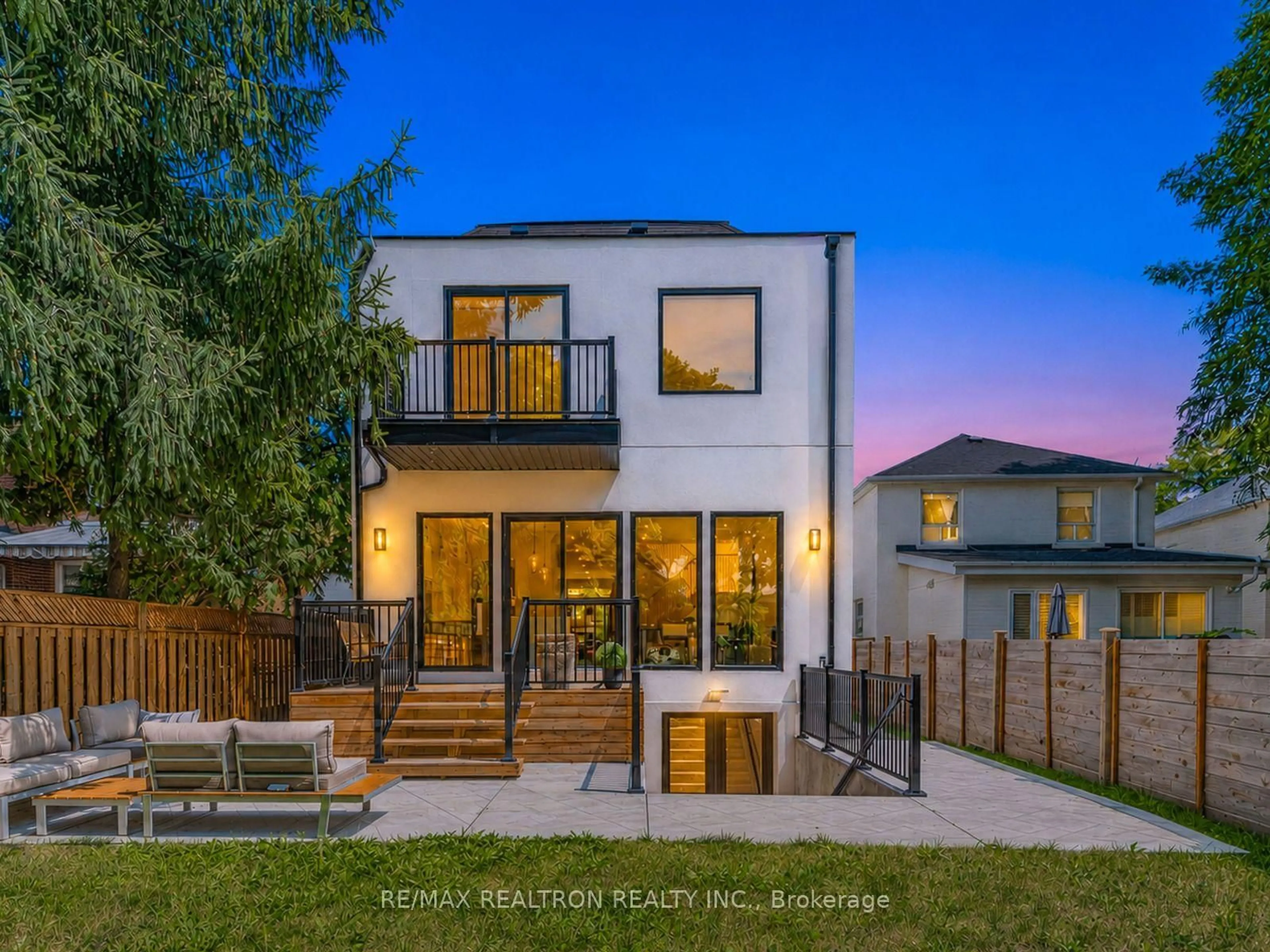 Home with brick exterior material, street for 303 Ridley Blvd, Toronto Ontario M3H 1K8