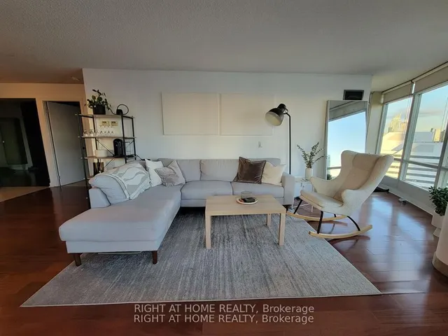 361 Front St #3205, Toronto 3