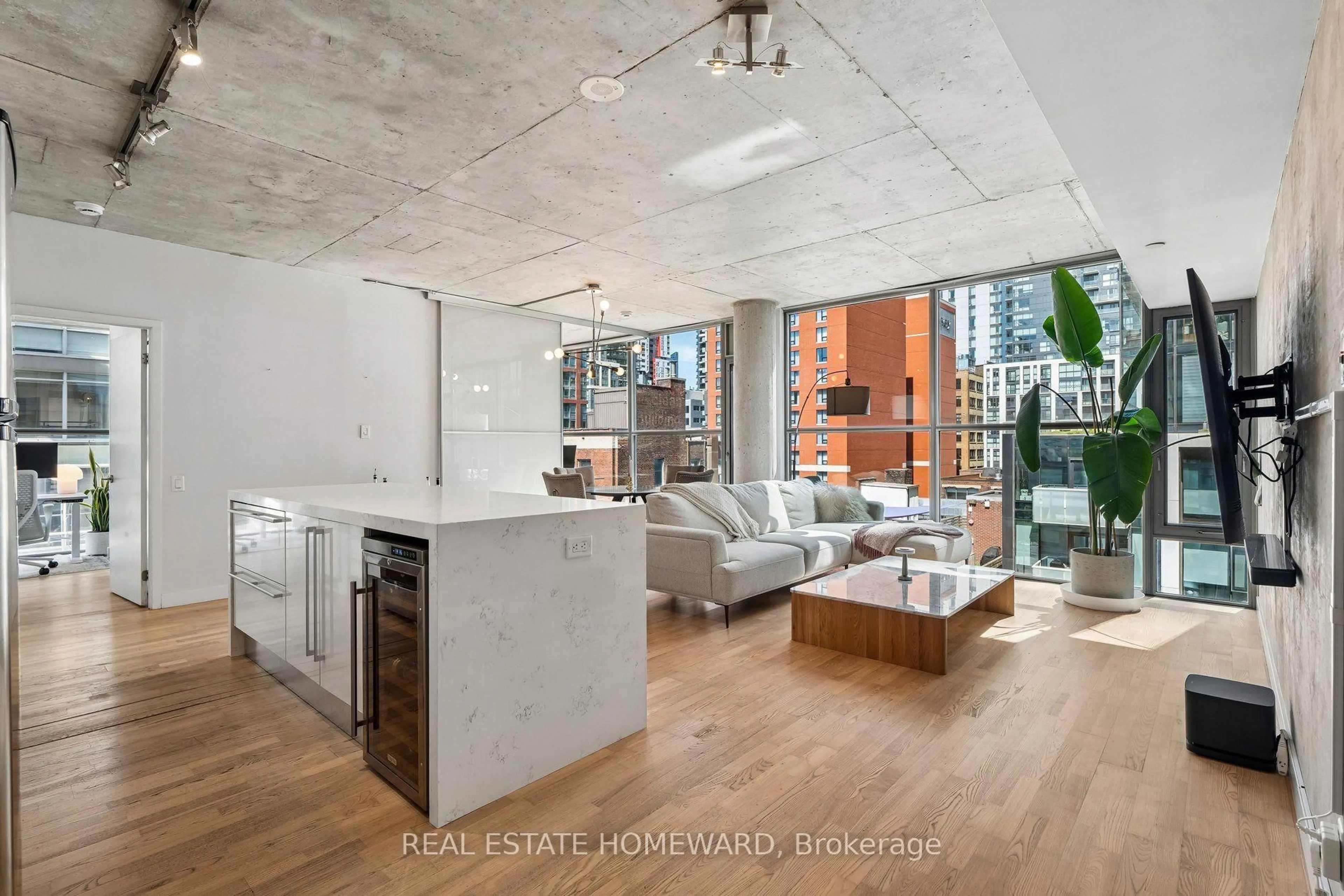 Open concept kitchen, unknown for 25 Oxley St #807, Toronto Ontario M5V 2J5