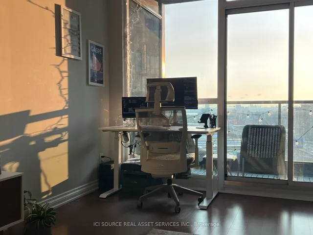 219 Fort York Blvd #2612, Toronto 4