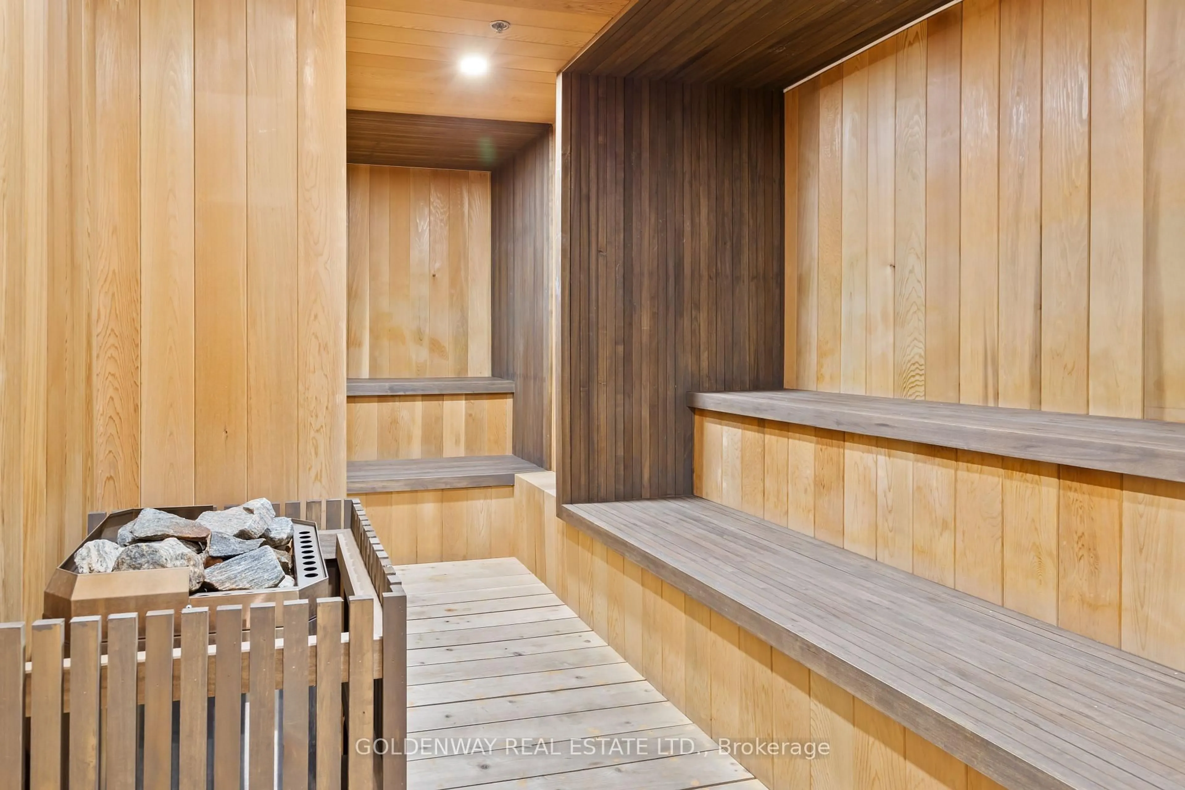 Indoor foyer for 11 Brunel Crt #5015, Toronto Ontario M5V 3Y3