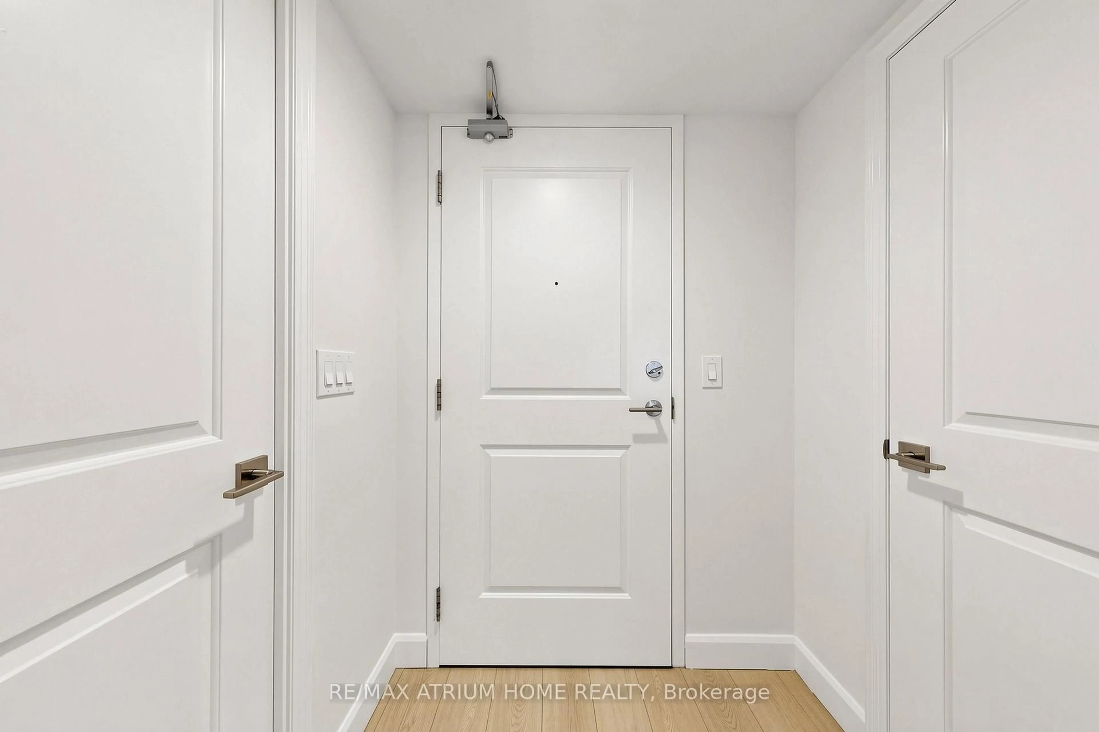 Indoor entryway for 75 East Liberty St #912, Toronto Ontario M6K 3R3