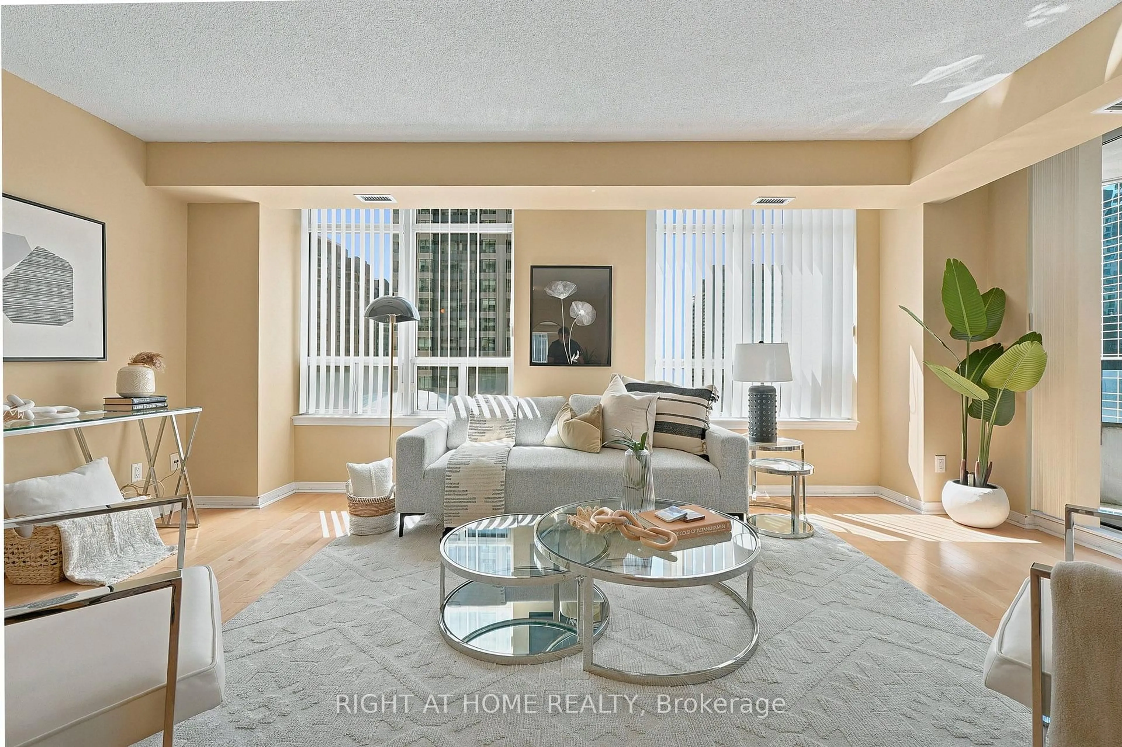 Living room with furniture, unknown for 33 Empress Ave #610, Toronto Ontario M2N 6Y7