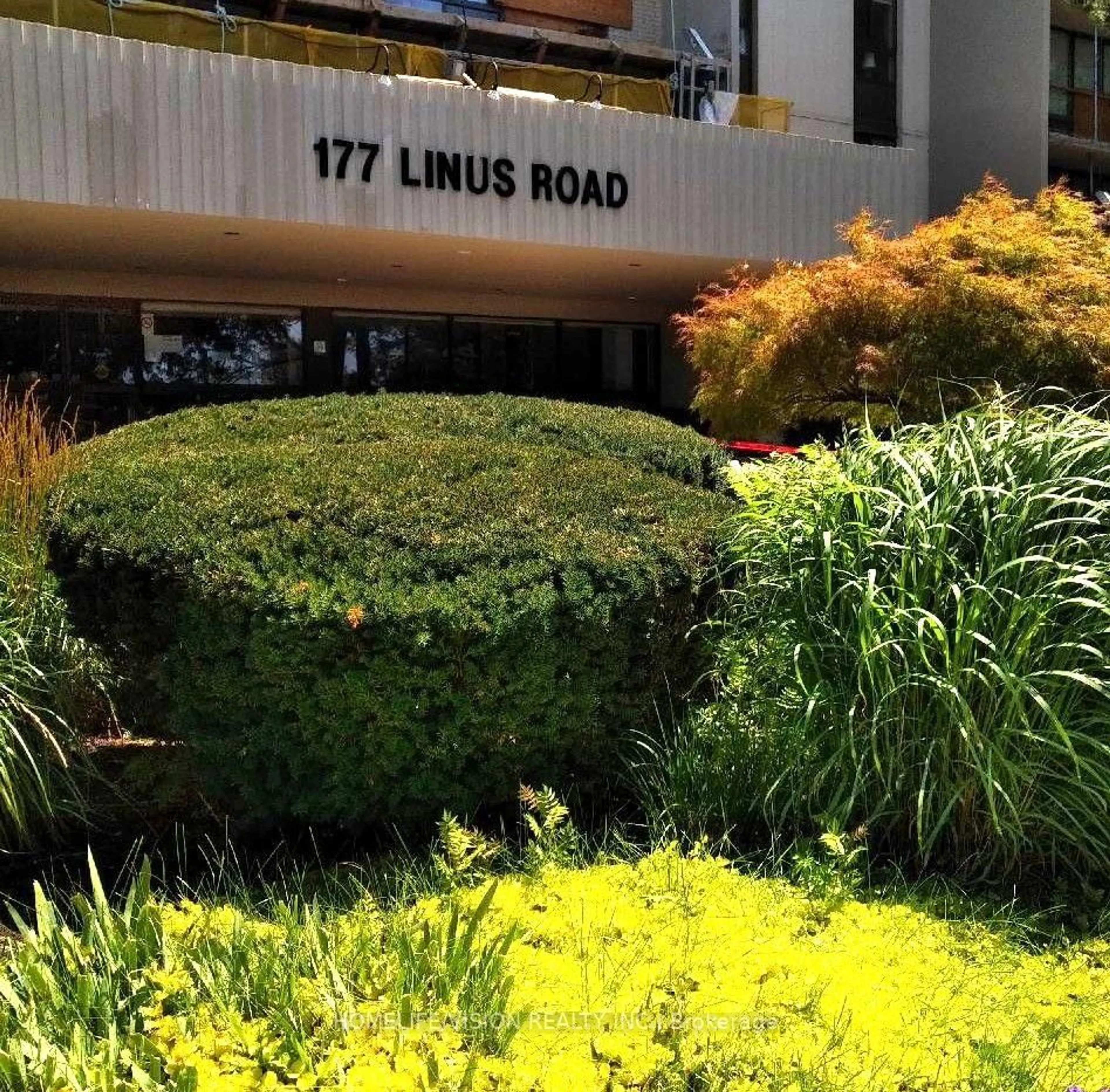 Lobby for 177 Linus Rd #1009, Toronto Ontario M2J 4S5