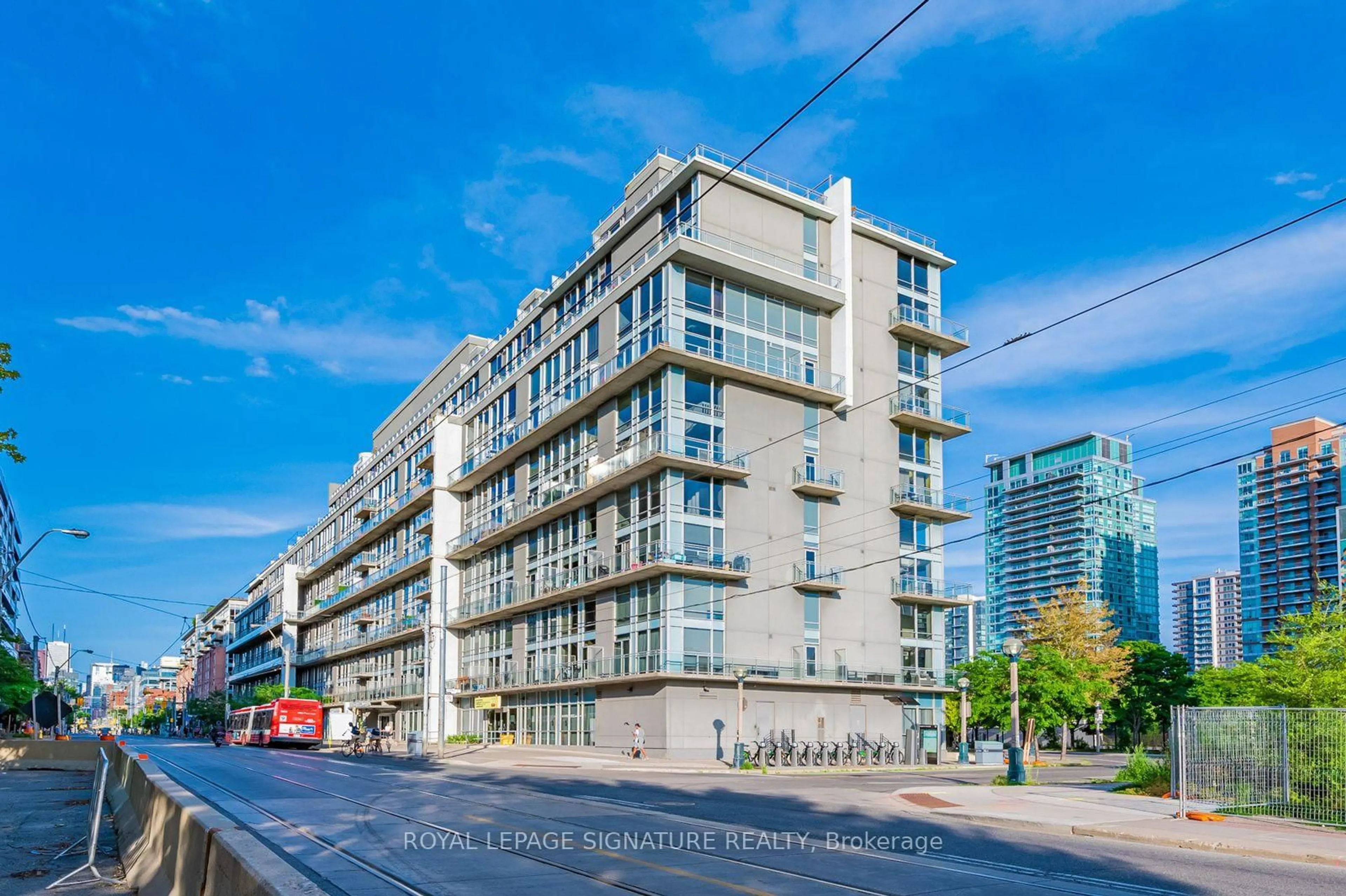 Unknown for 1029 King St #438, Toronto Ontario M6K 3M9