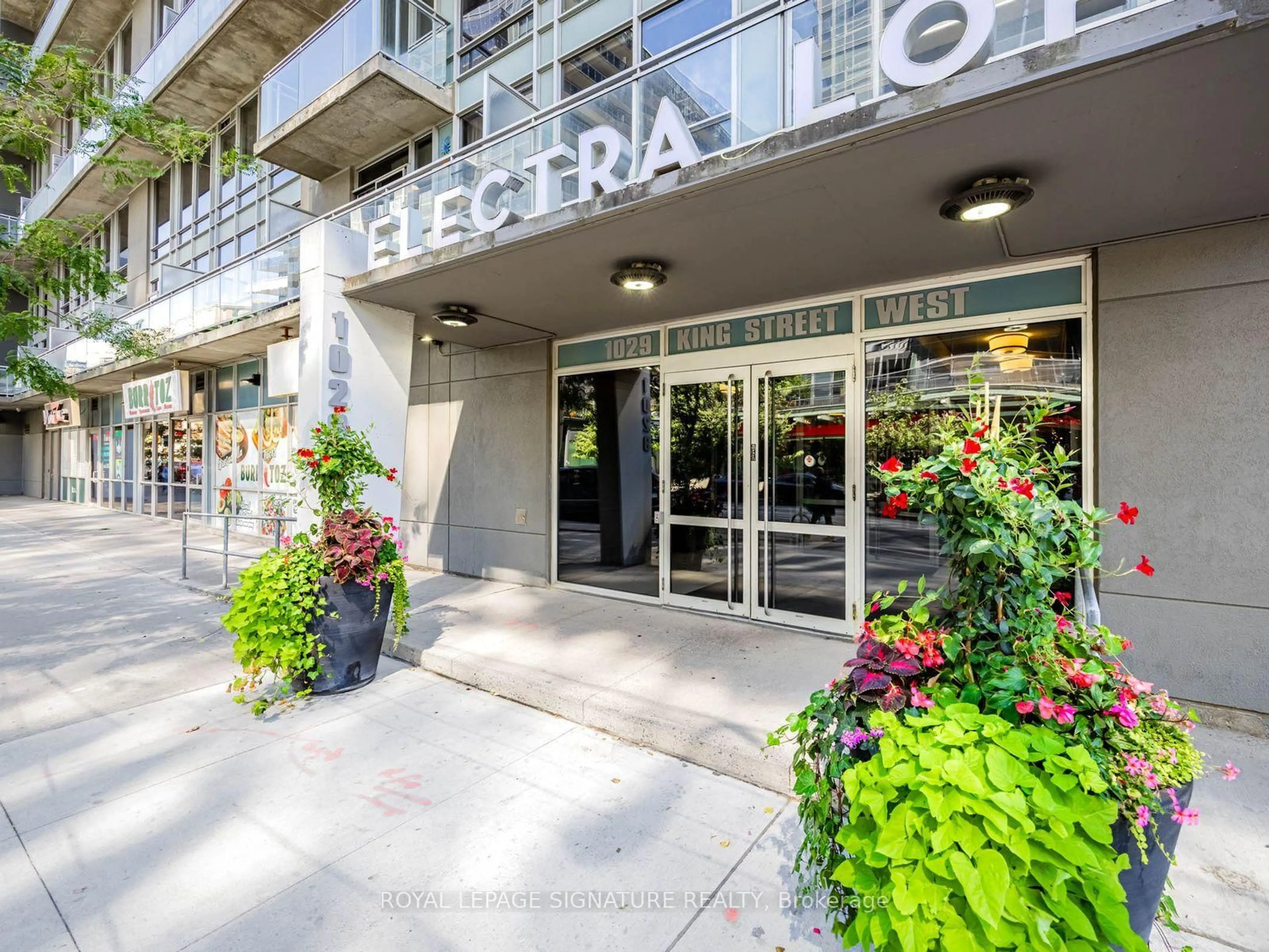 Unknown for 1029 King St #438, Toronto Ontario M6K 3M9