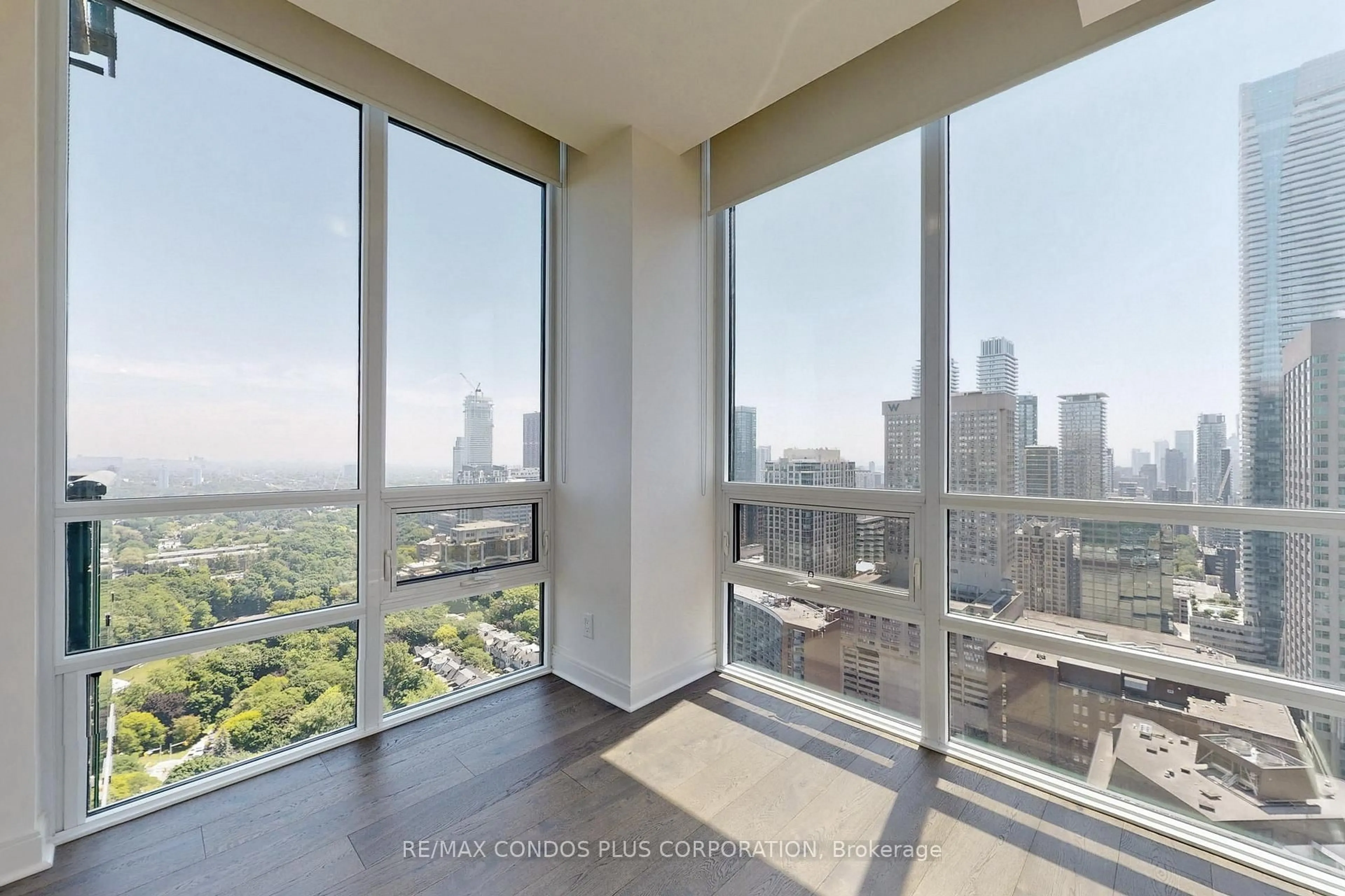 A pic of a room for 825 Church St #3807, Toronto Ontario M4W 3Z4