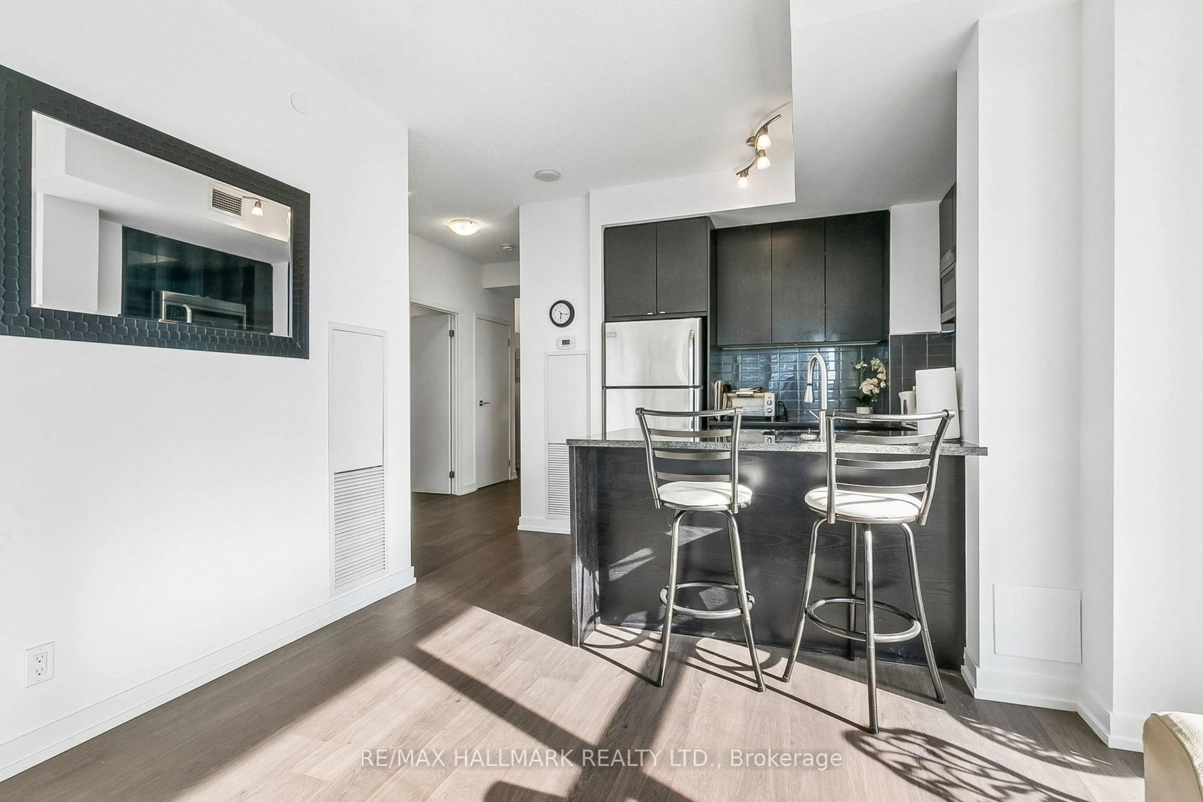 Open concept kitchen, unknown for 98 Lillian St #1212, Toronto Ontario M4S 0A5