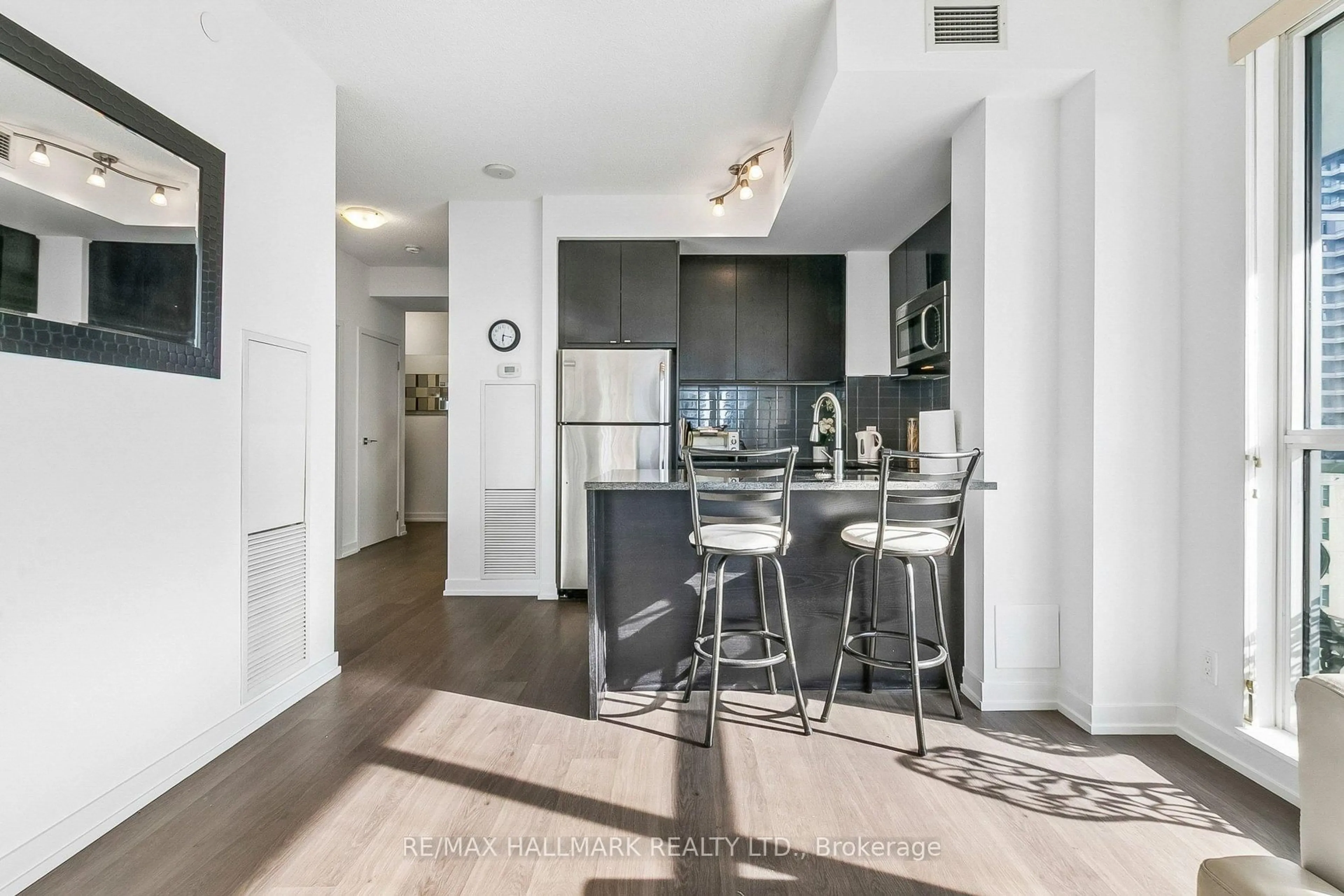 Open concept kitchen, unknown for 98 Lillian St #1212, Toronto Ontario M4S 0A5