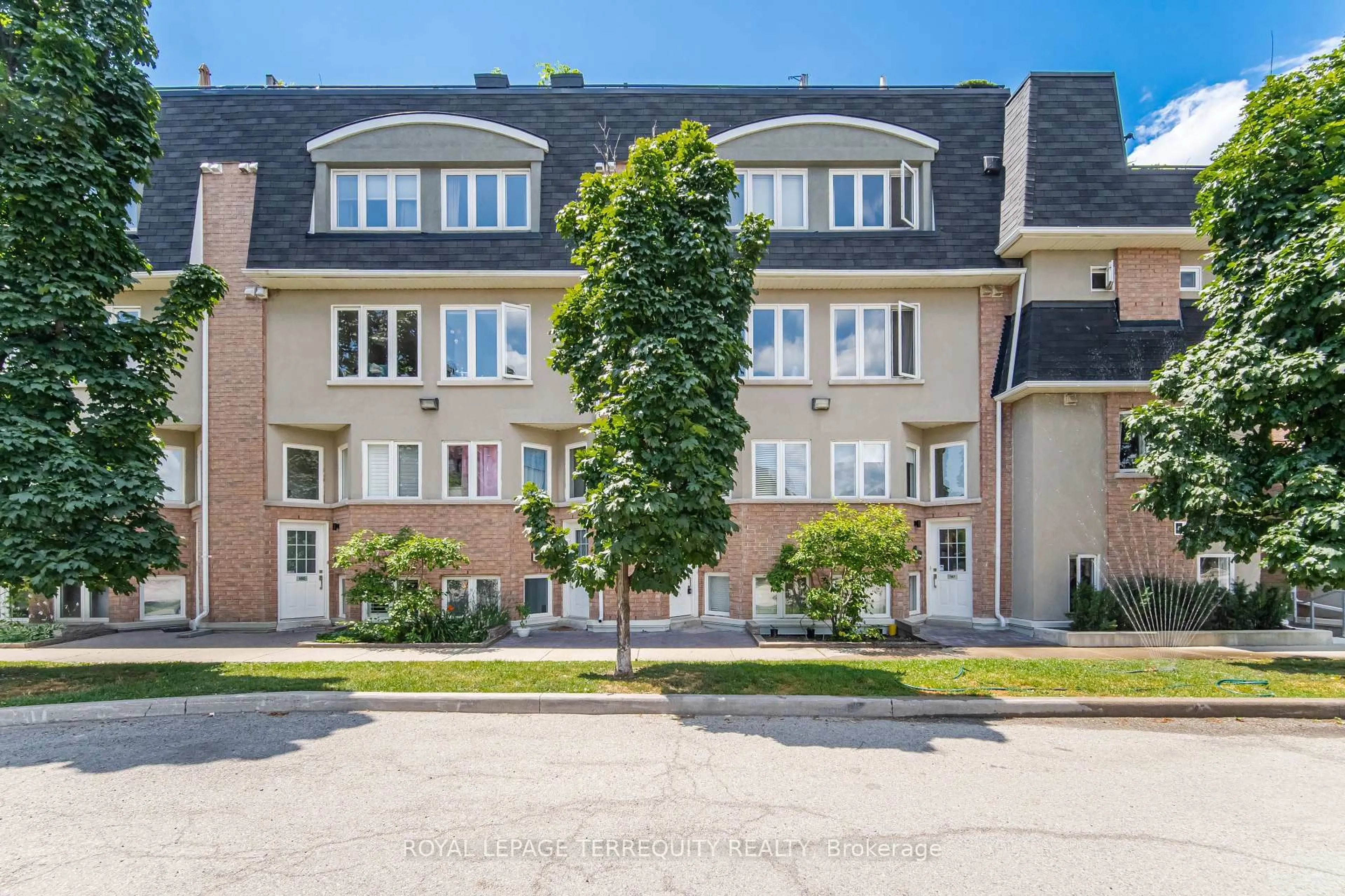 Patio, street for 10 Merchant Lane #148, Toronto Ontario M6P 4J6