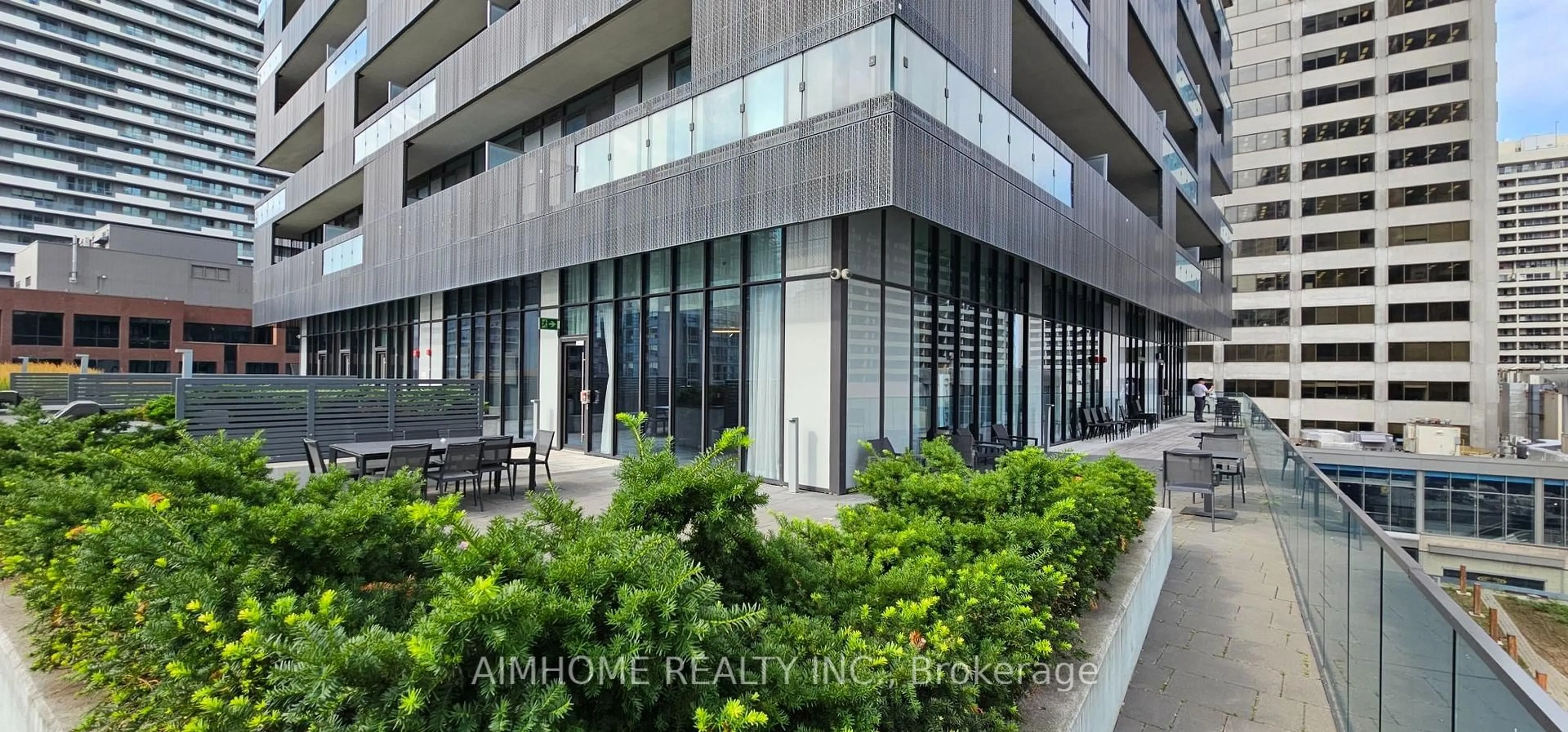 Unknown for 8 Eglinton Ave #1711, Toronto Ontario M4P 0C1