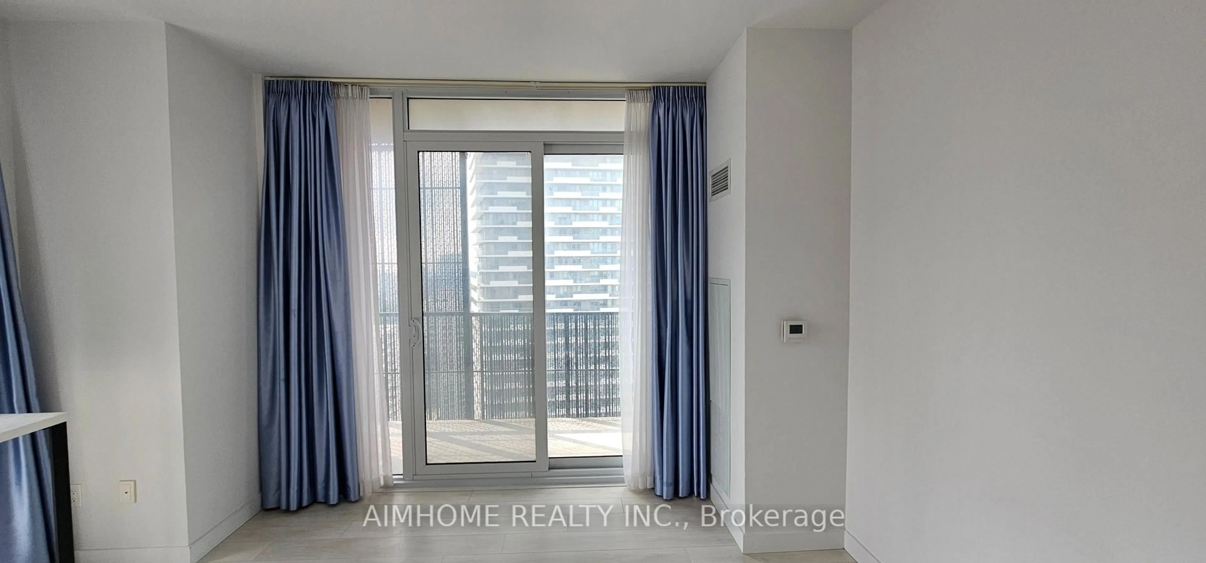 A pic of a room for 8 Eglinton Ave #1711, Toronto Ontario M4P 0C1