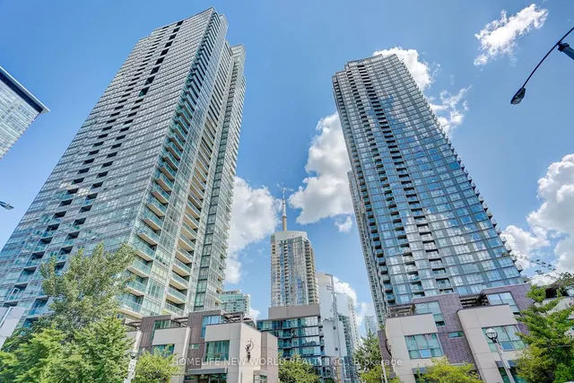 15 Fort York Blvd #307, Toronto 2