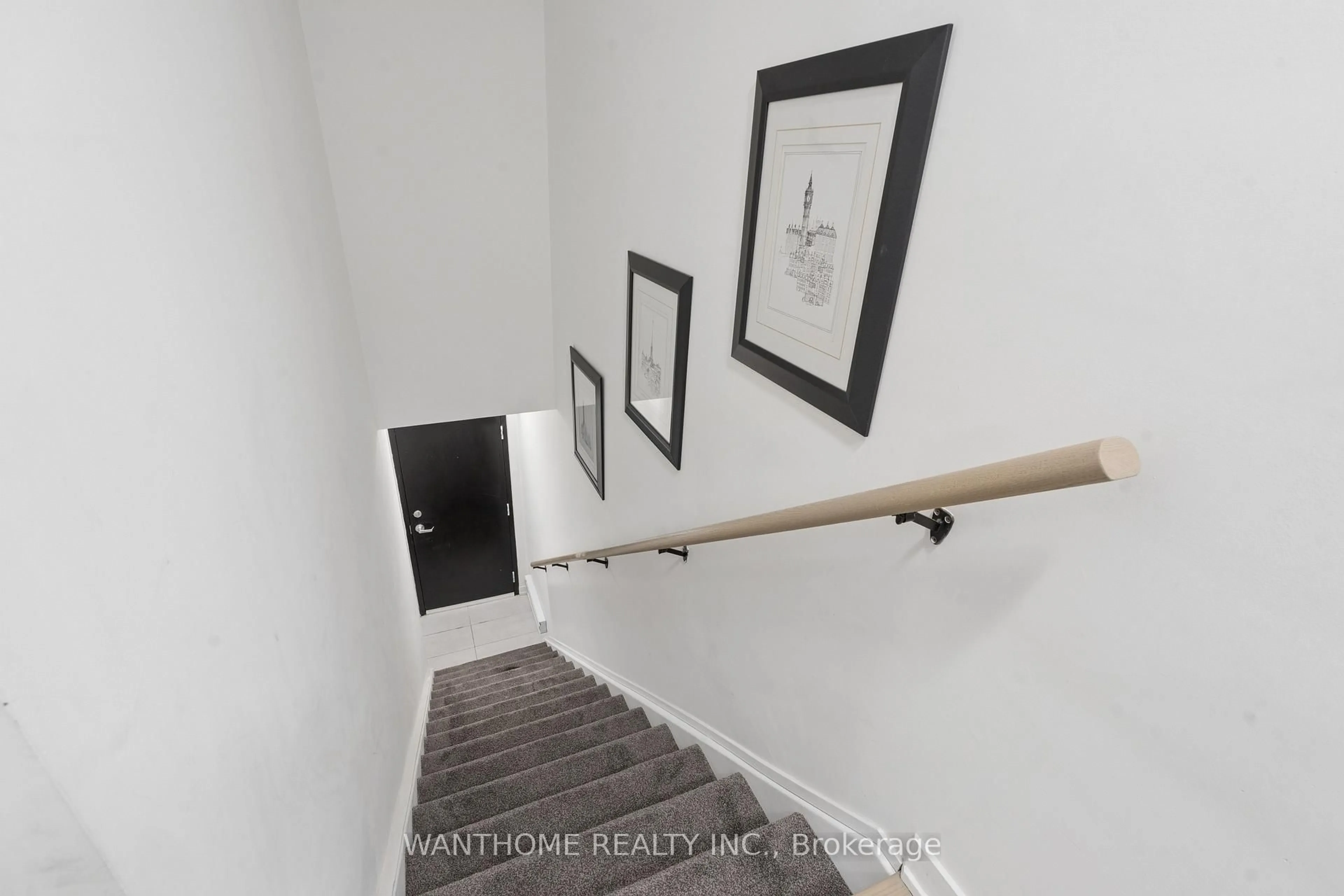 Stairs for 861 Sheppard Ave #15, Toronto Ontario M3H 0E9