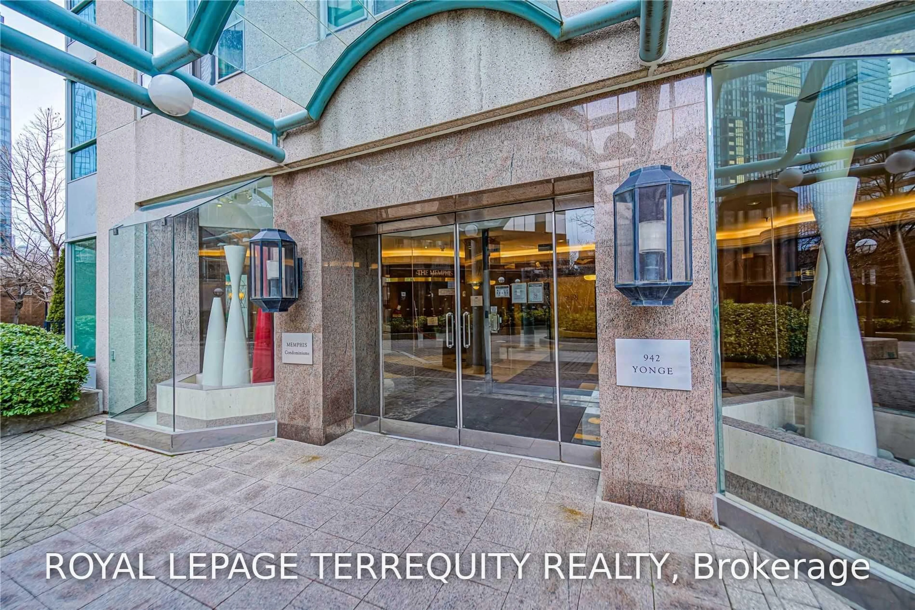 Lobby for 942 Yonge St #319, Toronto Ontario M4W 3S8