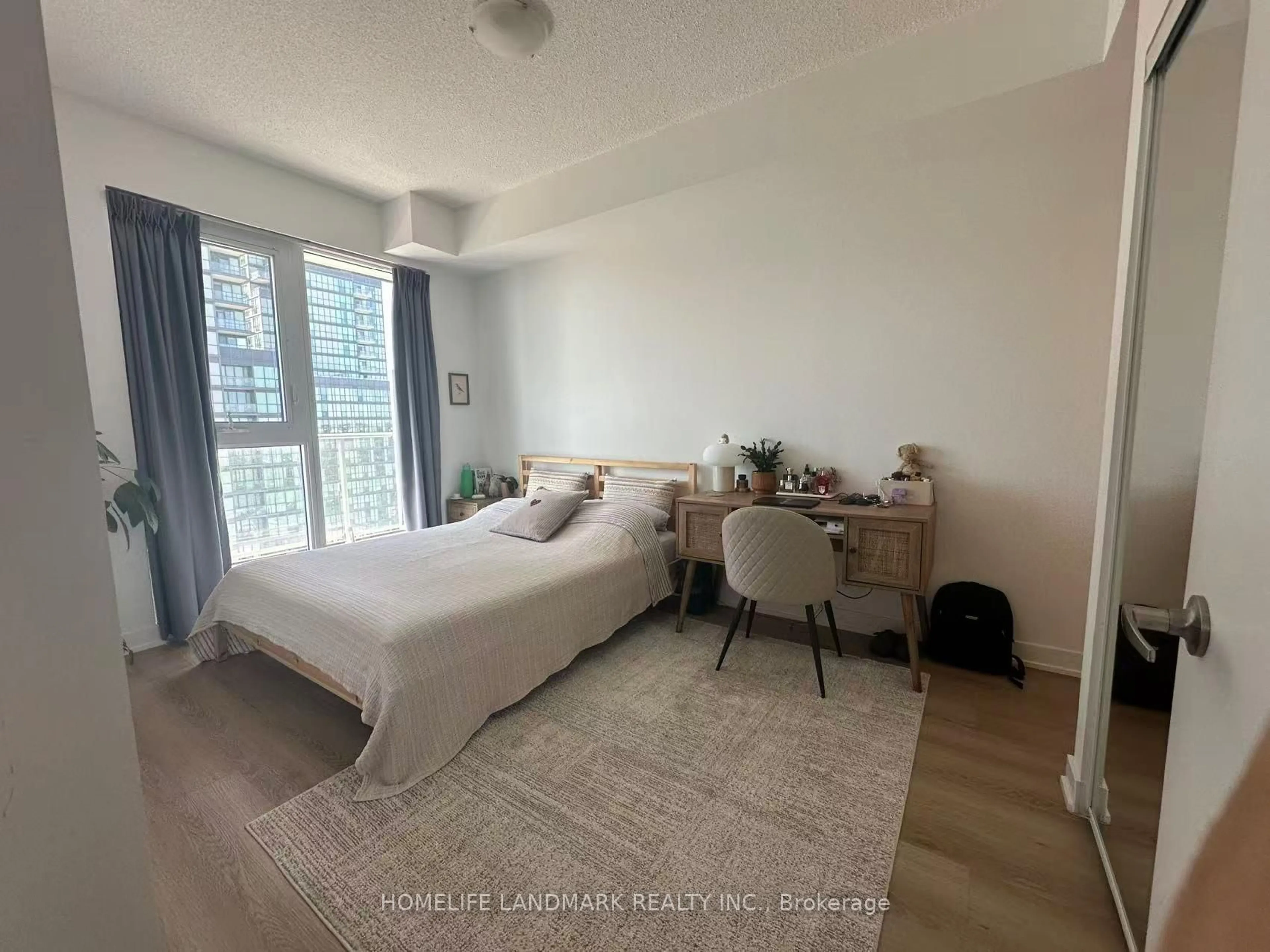 A pic of a room for 5180 Yonge St #2807, Toronto Ontario M2N 5P6