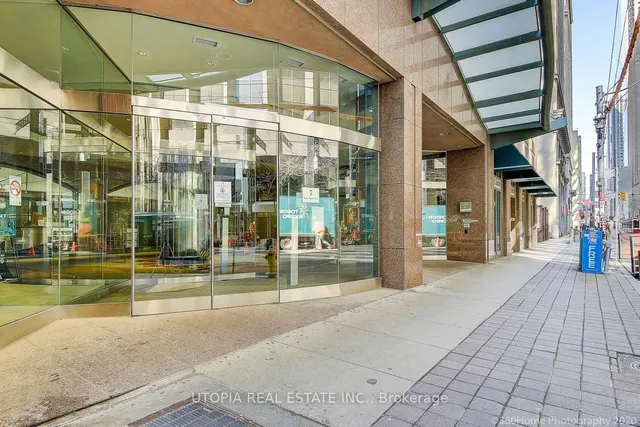 7 King St #1017, Toronto 2