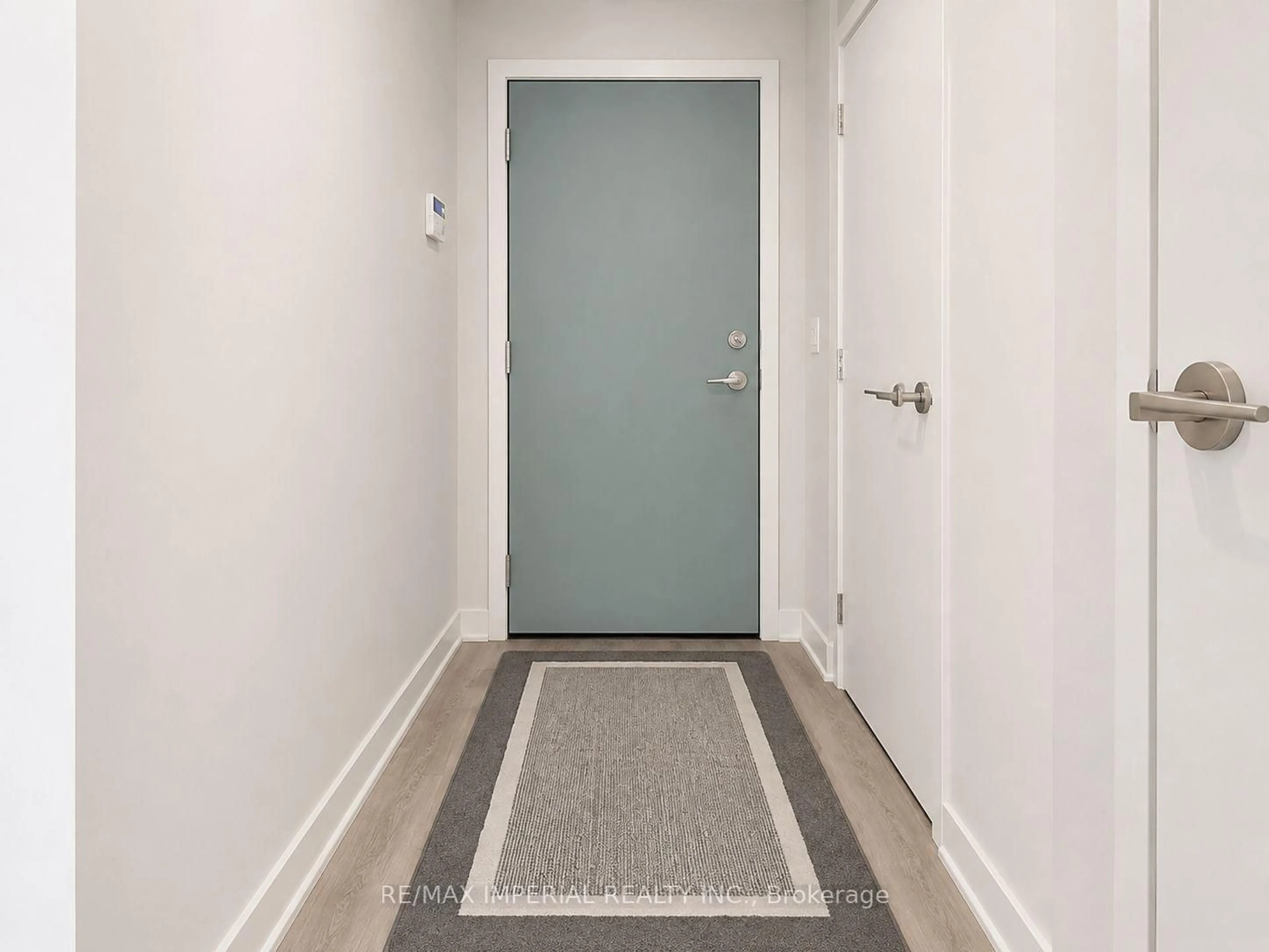 Indoor entryway for 30 Nelson St #1502, Toronto Ontario M5V 0H5