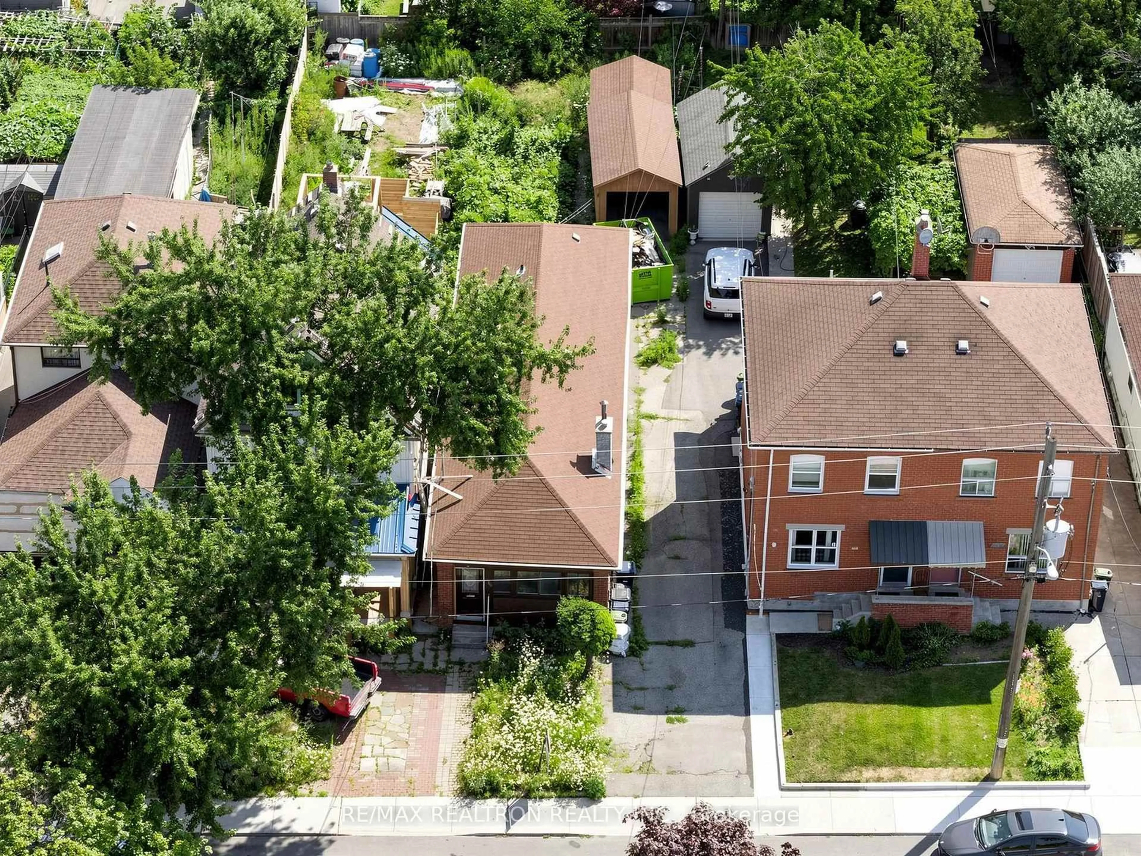 A pic from outside/outdoor area/front of a property/back of a property/a pic from drone, street for 529 Winona Dr, Toronto Ontario M6C 3V2