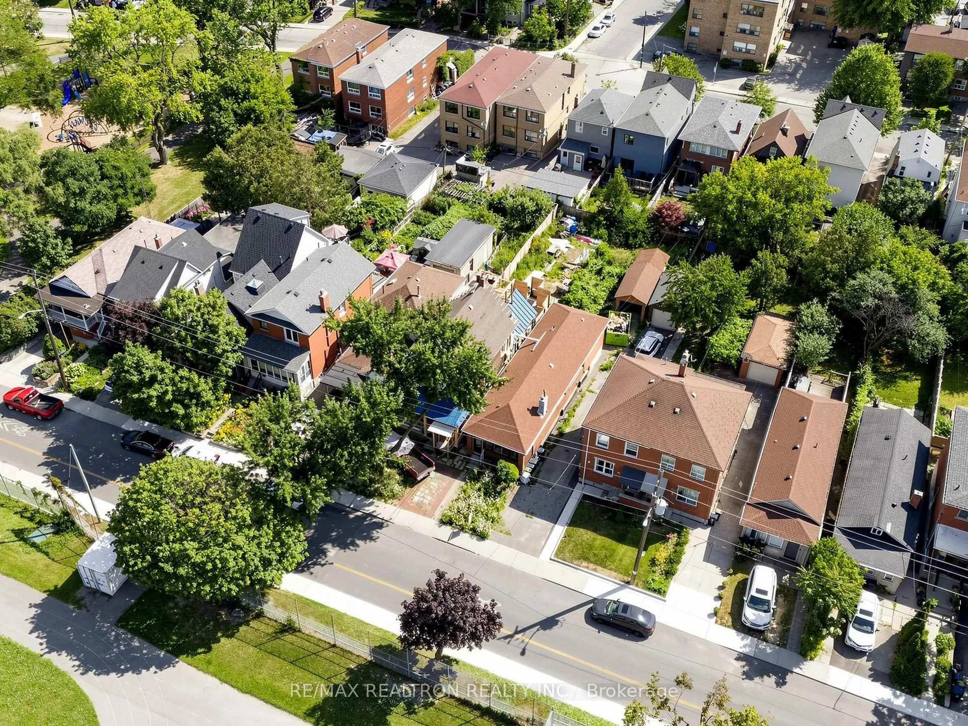 A pic from outside/outdoor area/front of a property/back of a property/a pic from drone, street for 529 Winona Dr, Toronto Ontario M6C 3V2