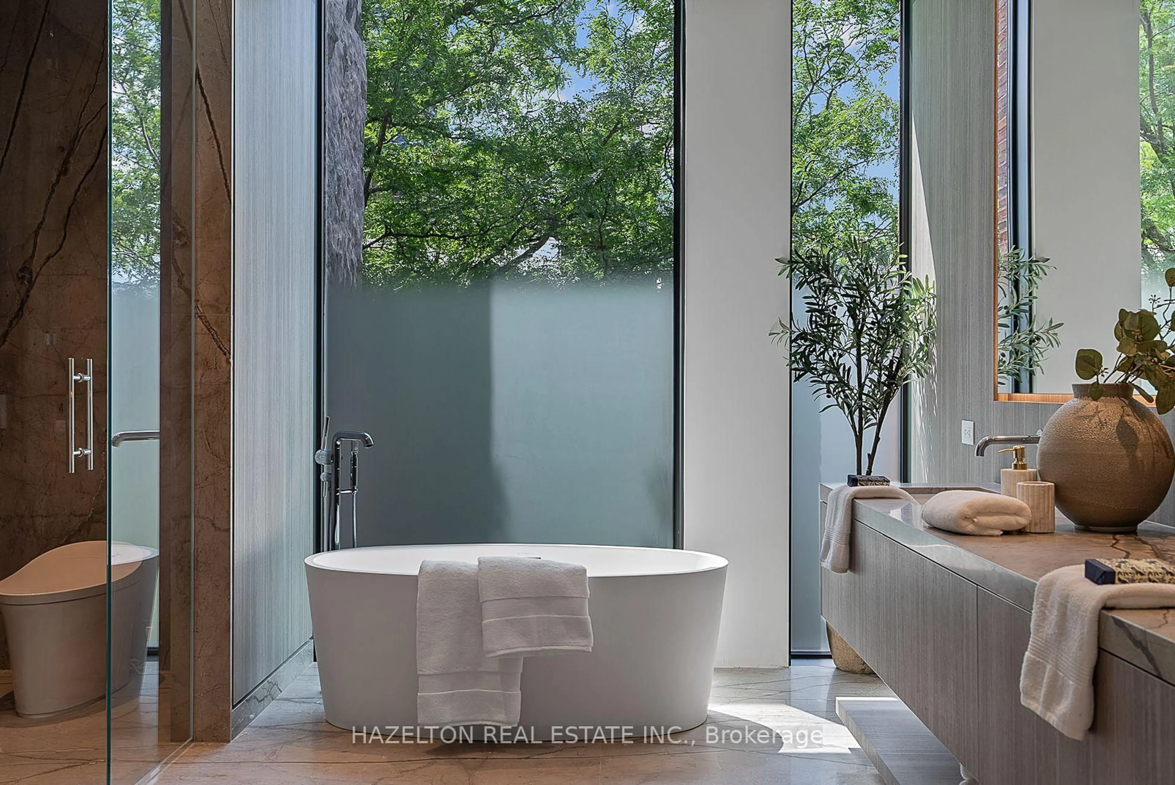 Contemporary bathroom, ceramic/tile floor for 7 Dale Ave #302, Toronto Ontario M4W 1K2