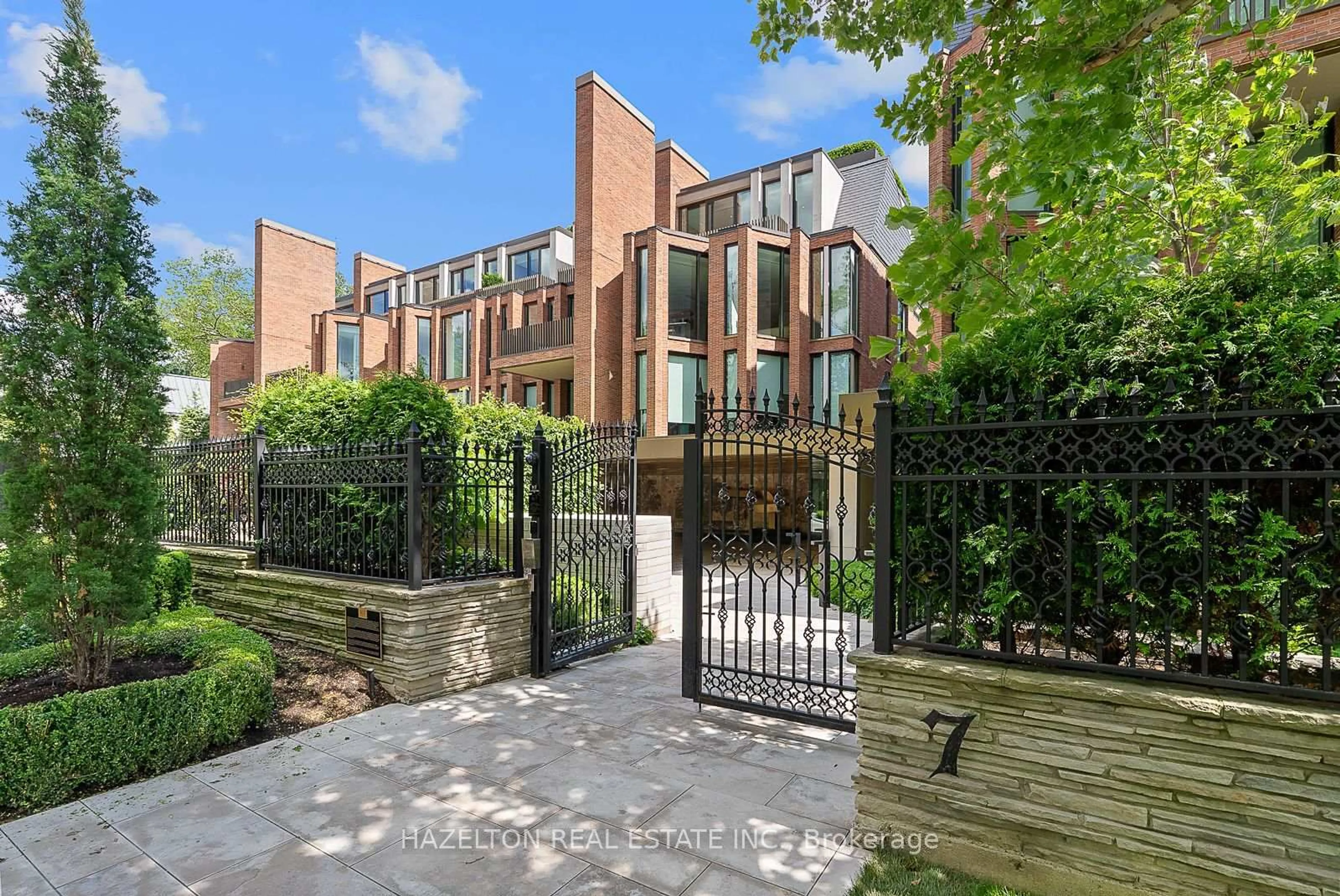 A pic from outside/outdoor area/front of a property/back of a property/a pic from drone, street for 7 Dale Ave #302, Toronto Ontario M4W 1K2