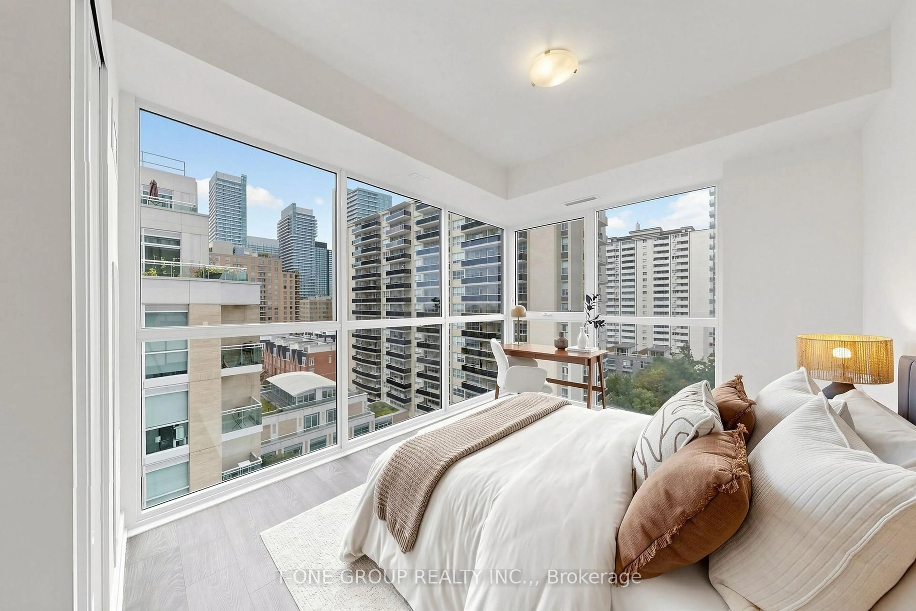 Bedroom with bed, unknown for 11 Lillian St #709, Toronto Ontario M4S 0C3
