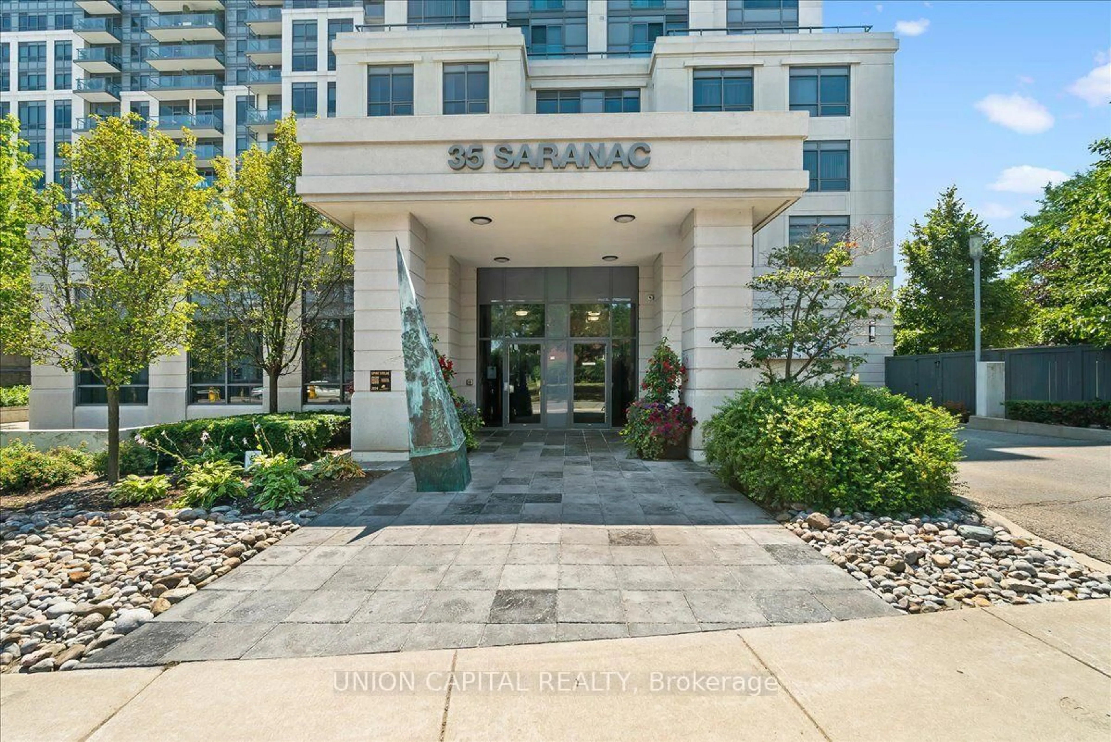 Unknown for 35 Saranac Blvd #609, Toronto Ontario M6A 2G4