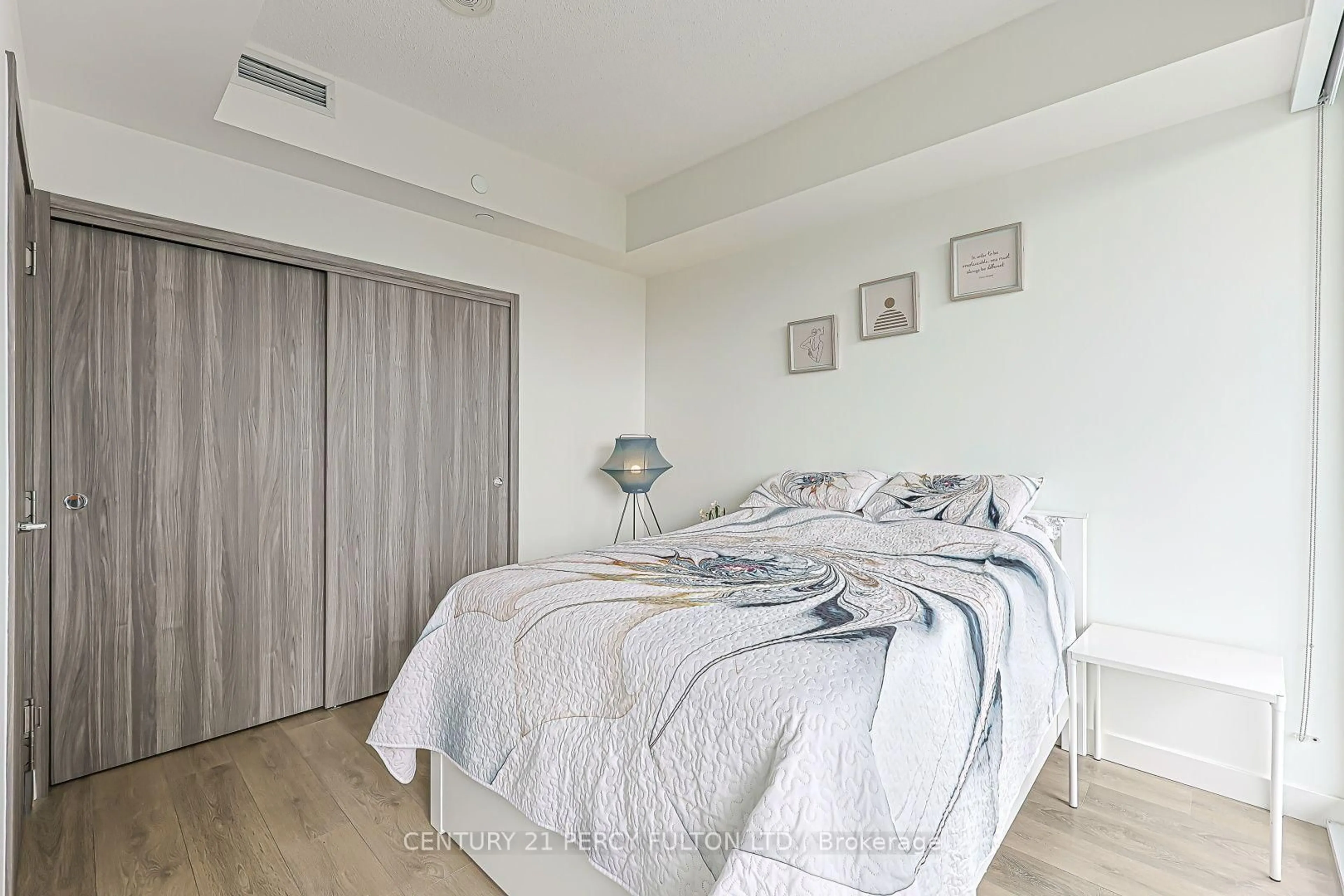 Bedroom with bed, unknown for 95 McMahon Dr #2207, Toronto Ontario M2K 0H2