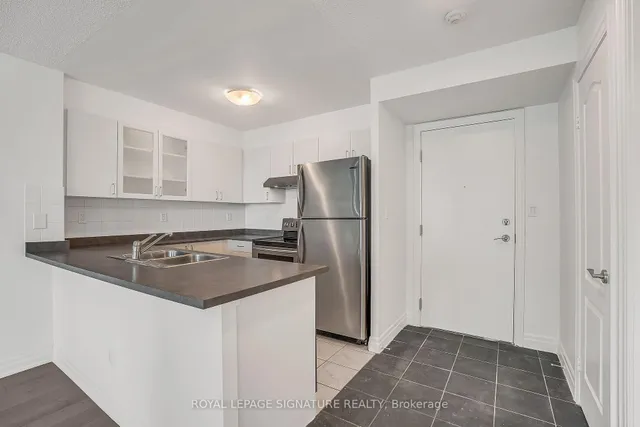 188 Doris Ave #802, Toronto 2