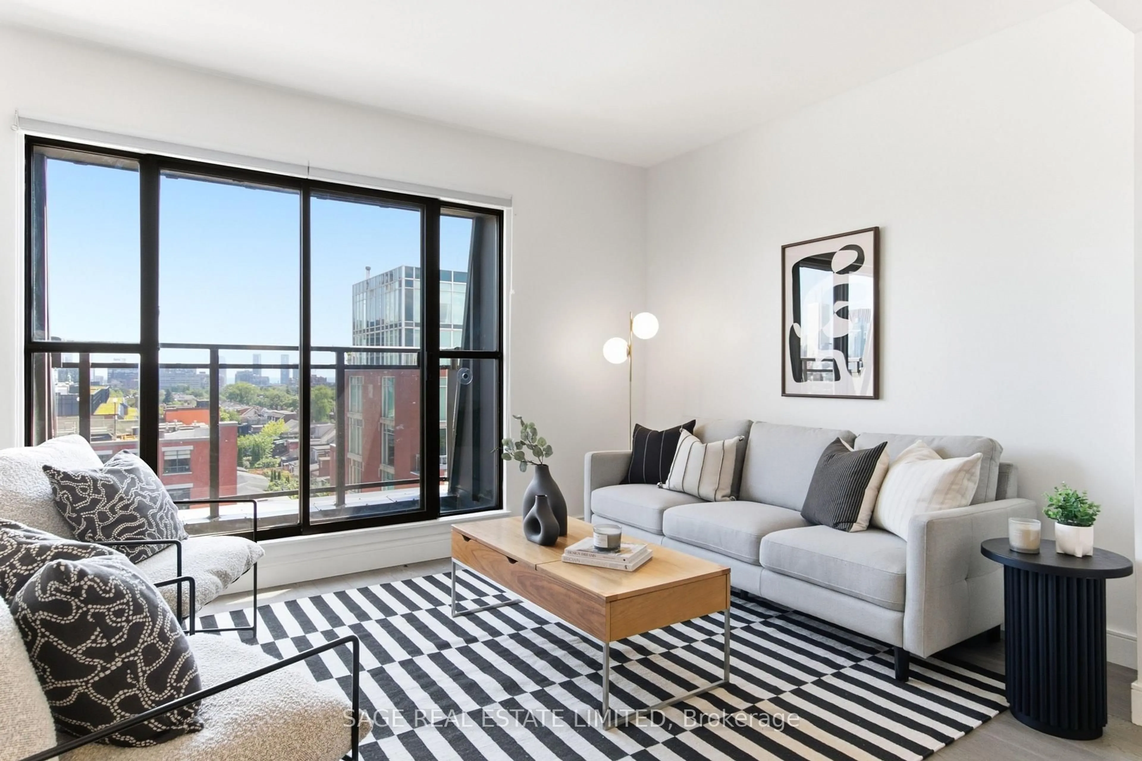 Living room with furniture, unknown for 456 College St #801, Toronto Ontario M6G 4A3