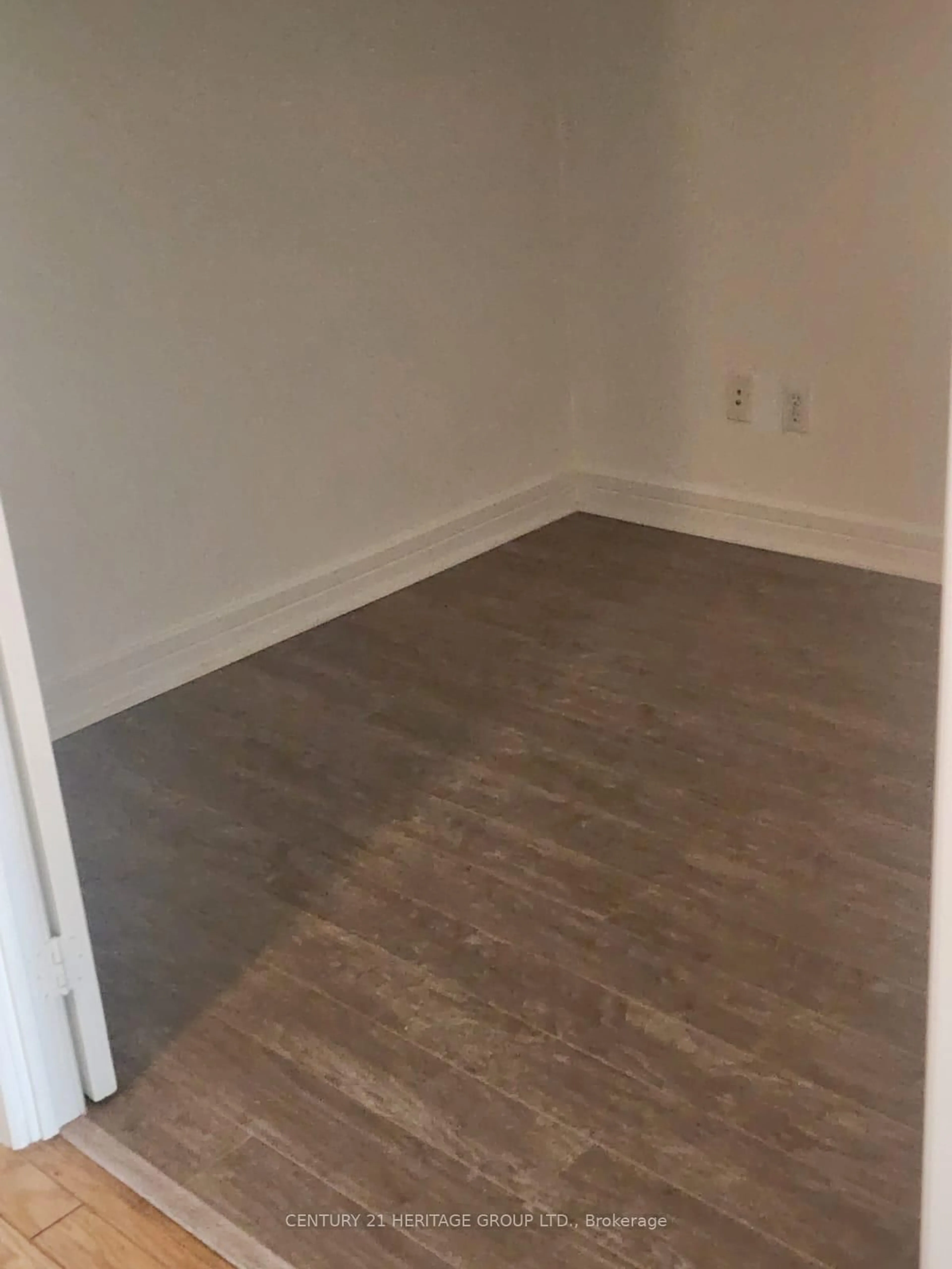 A pic of a room for 16 Harrison Garden Blvd #LPH12, Toronto Ontario M2N 7J6