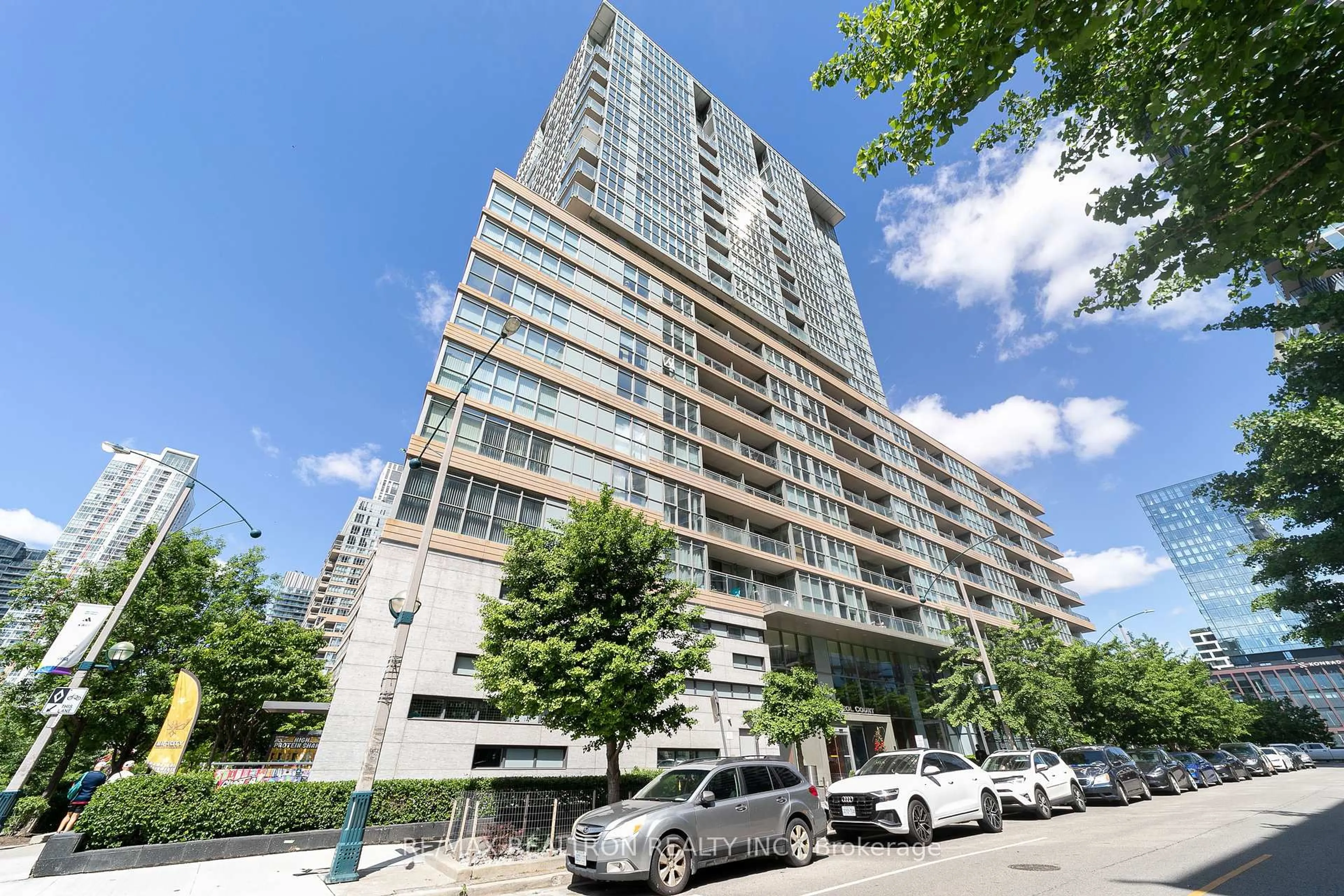 Unknown for 10 Capreol Crt #711, Toronto Ontario M5V 4B3