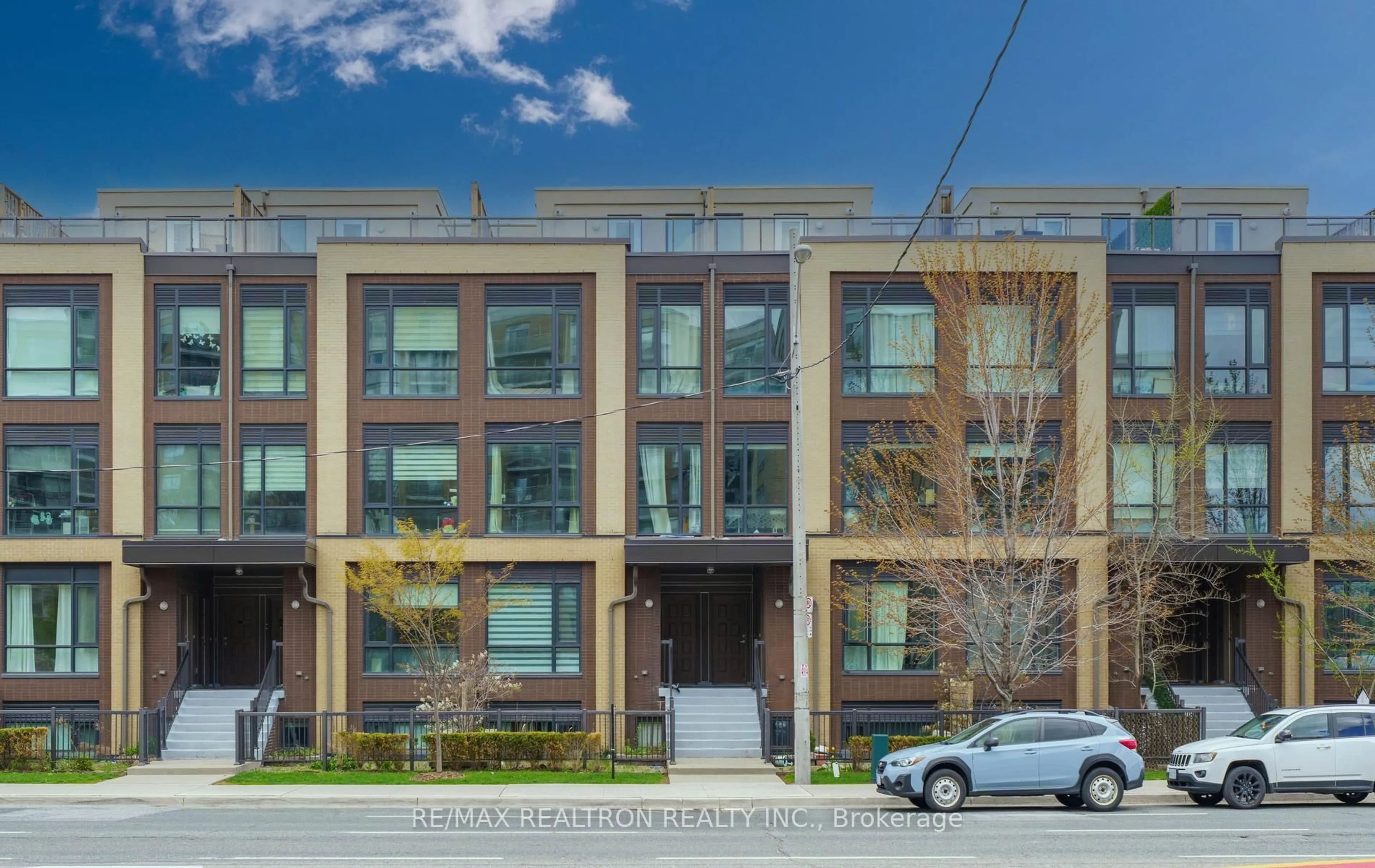 Home with brick exterior material, street for 639 Lawrence Ave #206, Toronto Ontario M6A 1A9
