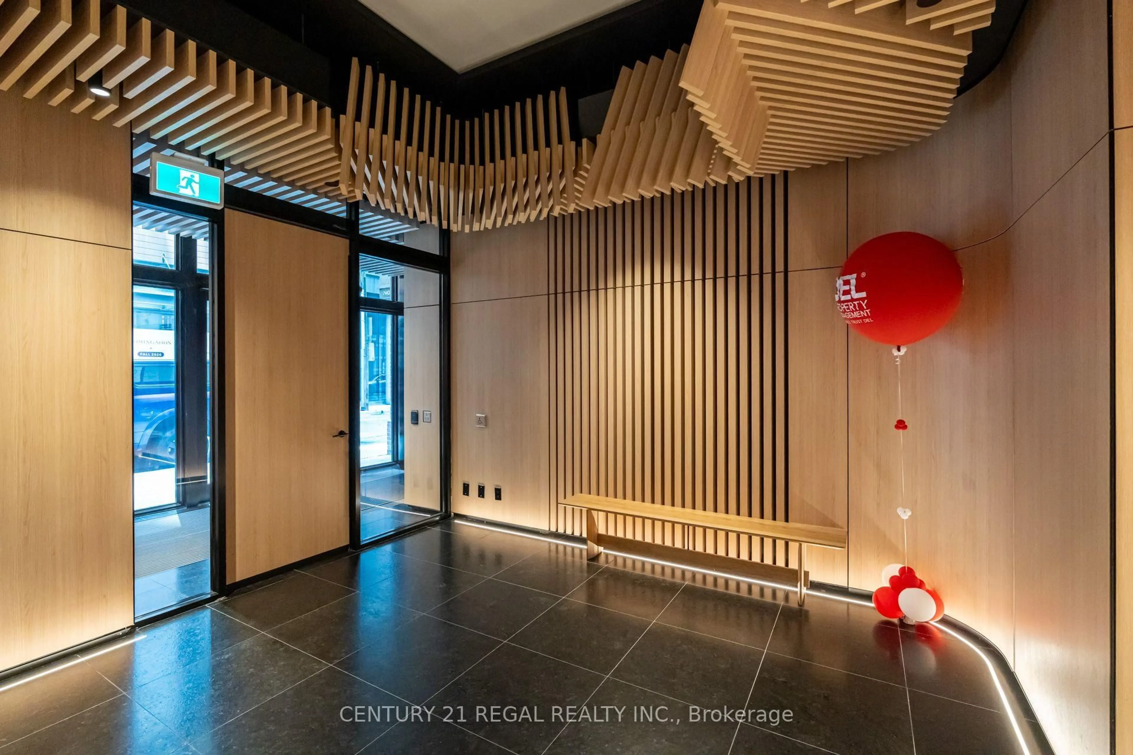 Indoor foyer for 15 Mercer St #2204, Toronto Ontario M5V 1H2