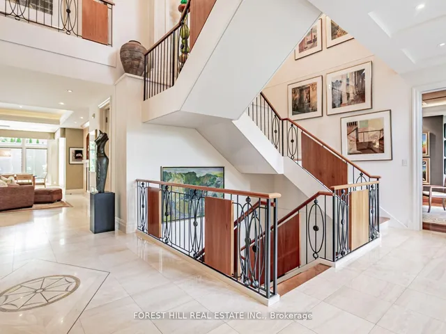 7 Cedarwood Ave, Toronto 4